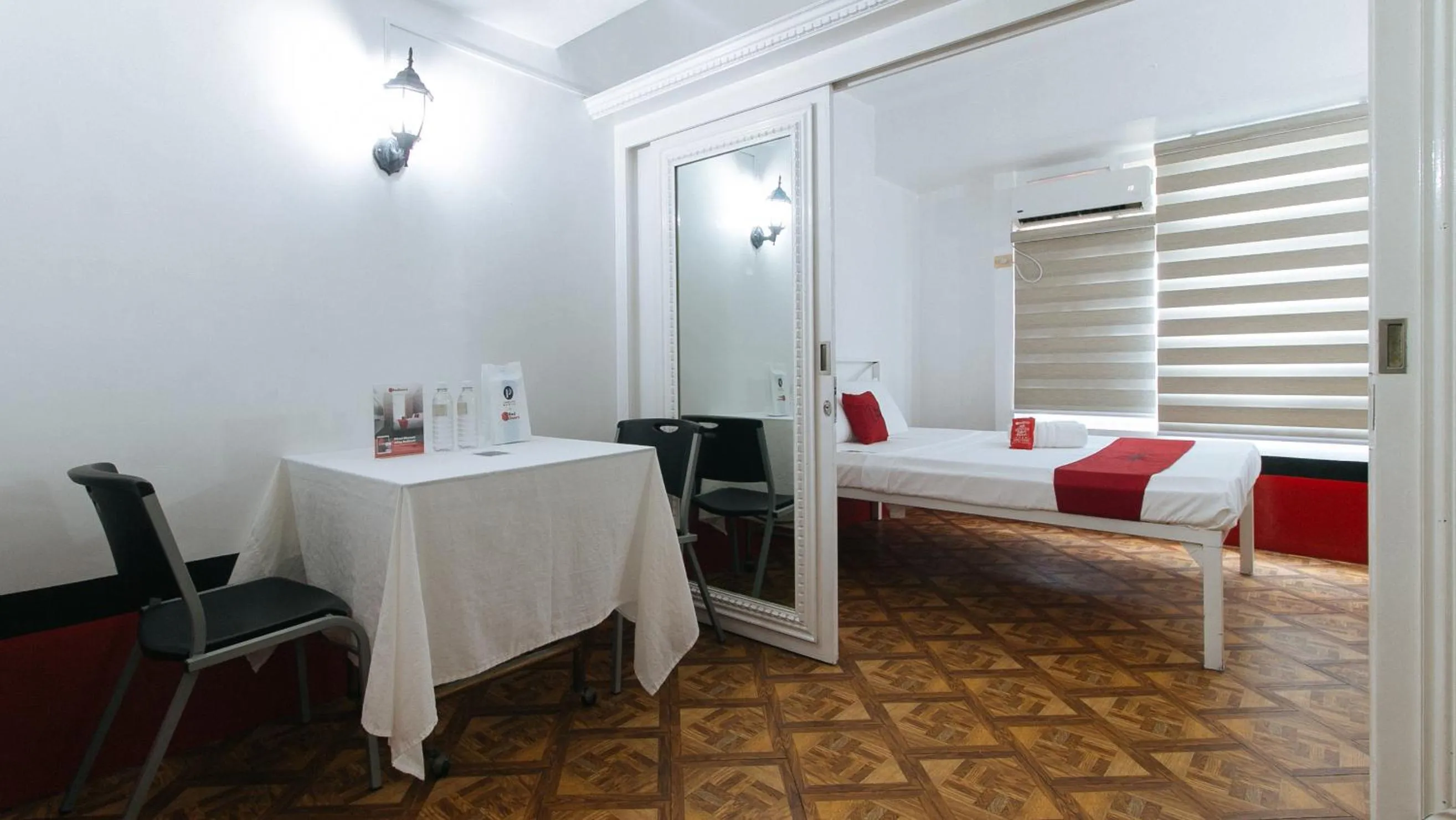 Photo of the whole room, Bed in RedDoorz at The Providence Tower