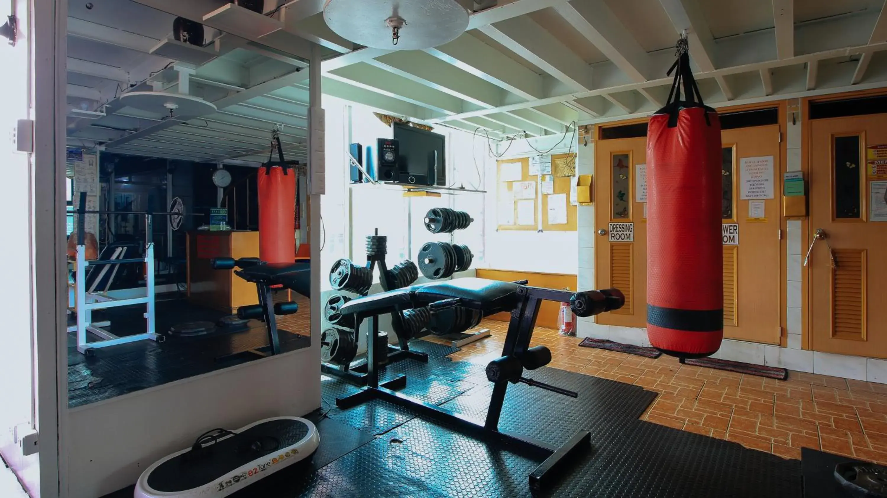 Fitness centre/facilities in RedDoorz at The Providence Tower Fitness centre/facilities in RedDoorz at The Providence Tower