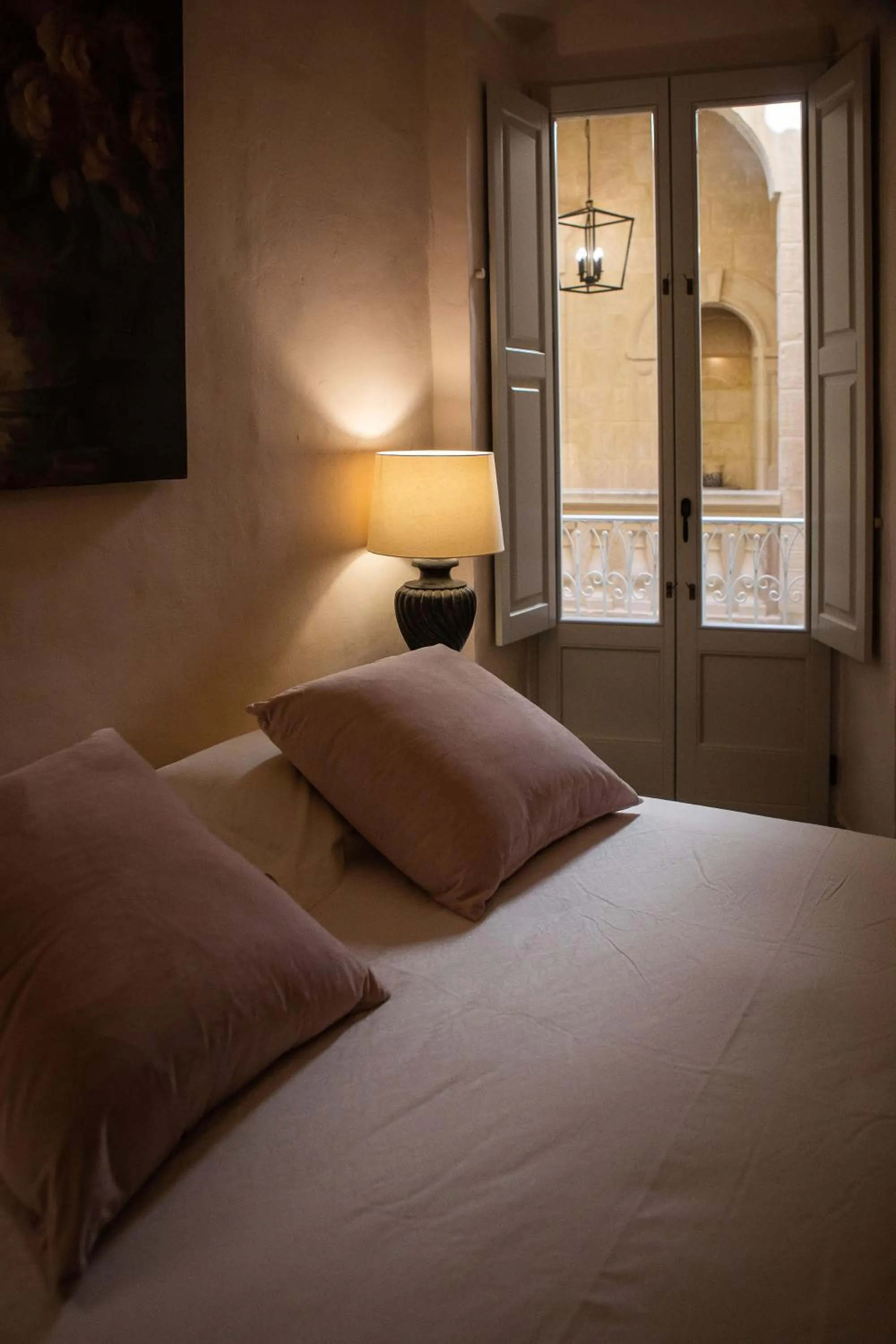 Bedroom, Bed in Palazzino Birgu Host Family Bed and Breakfast