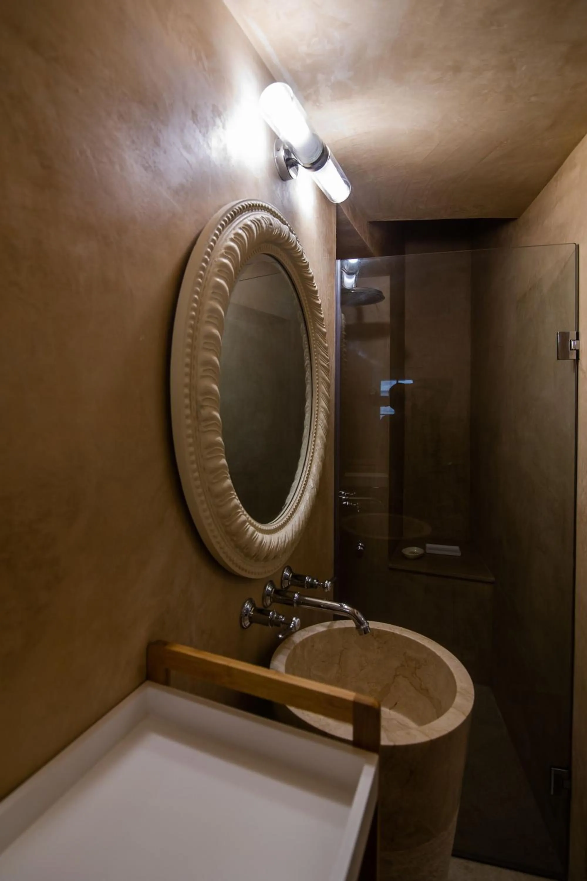 Bathroom in Palazzino Birgu Host Family Bed and Breakfast