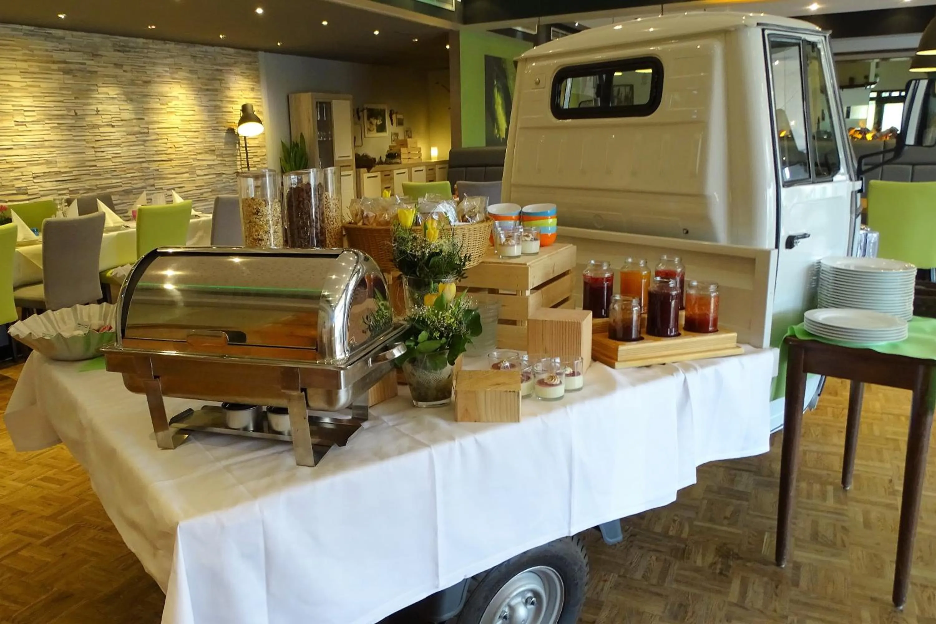 Food and drinks in Waldhotel