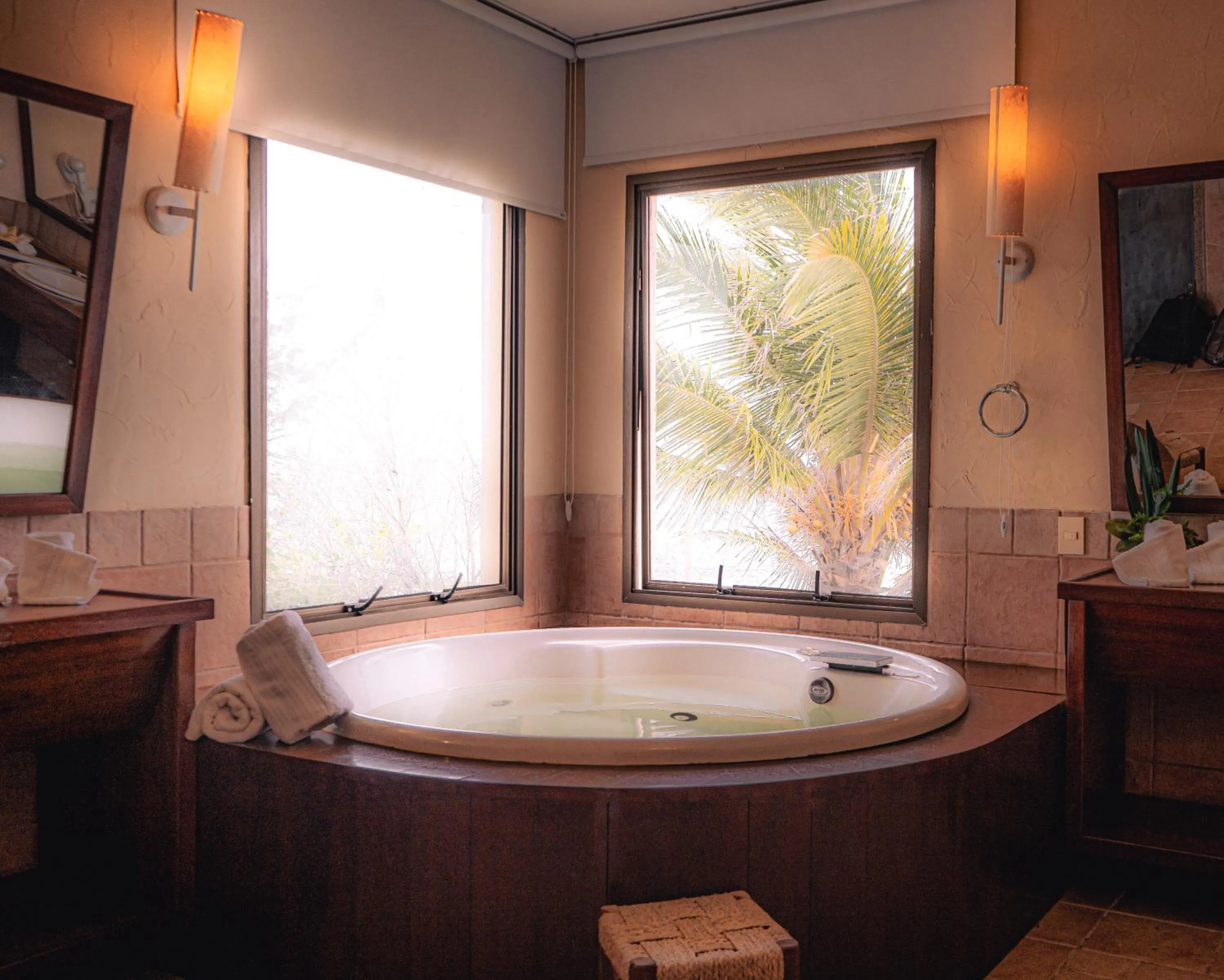 Bath in Sun City Rota das Emoções