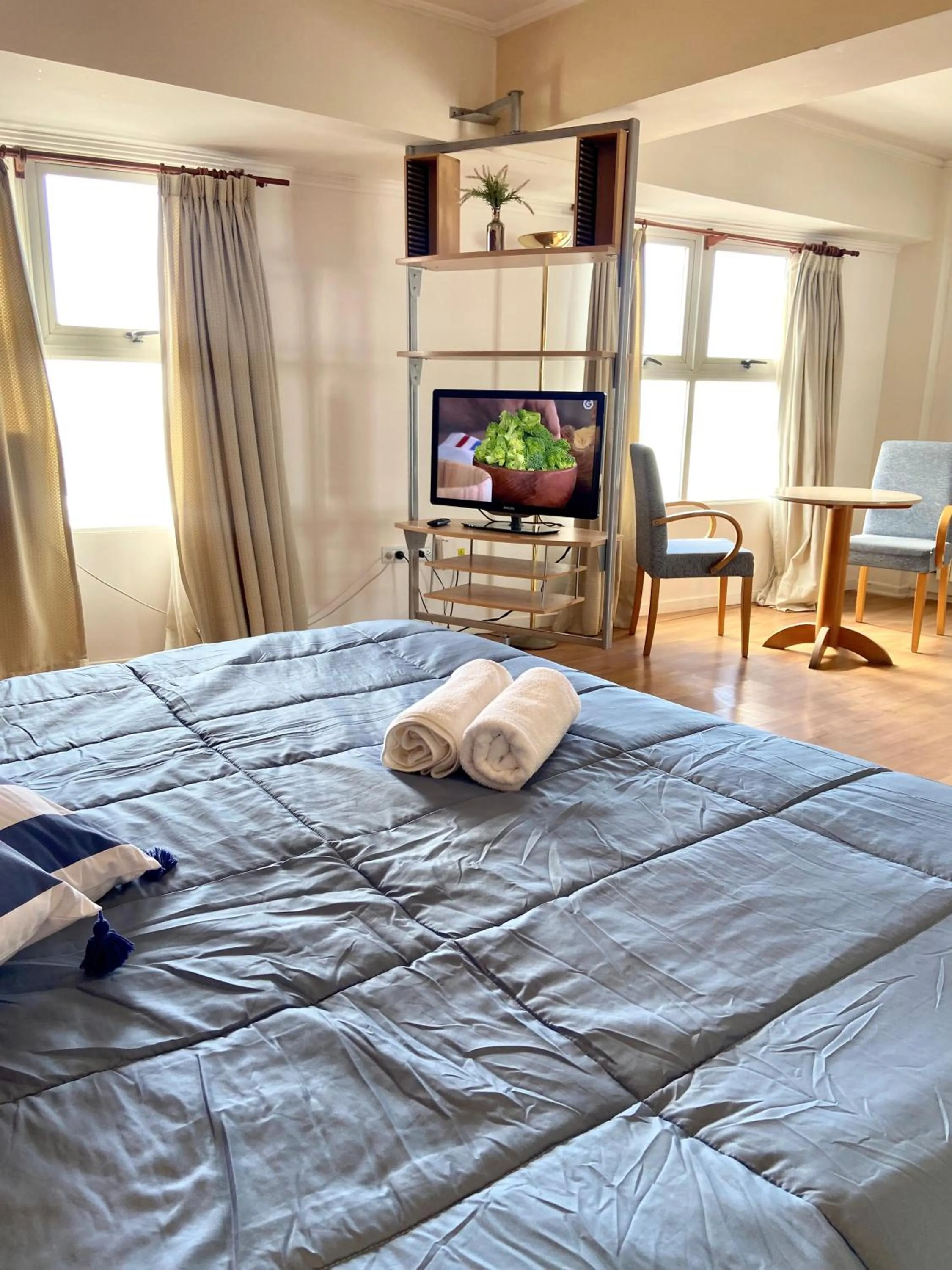 Photo of the whole room, Bed in Hotel Atlántico Suites