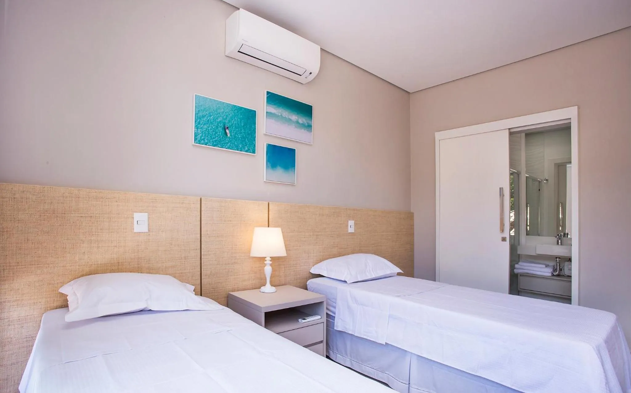 Photo of the whole room, Bed in Residencial Marina Del Sol