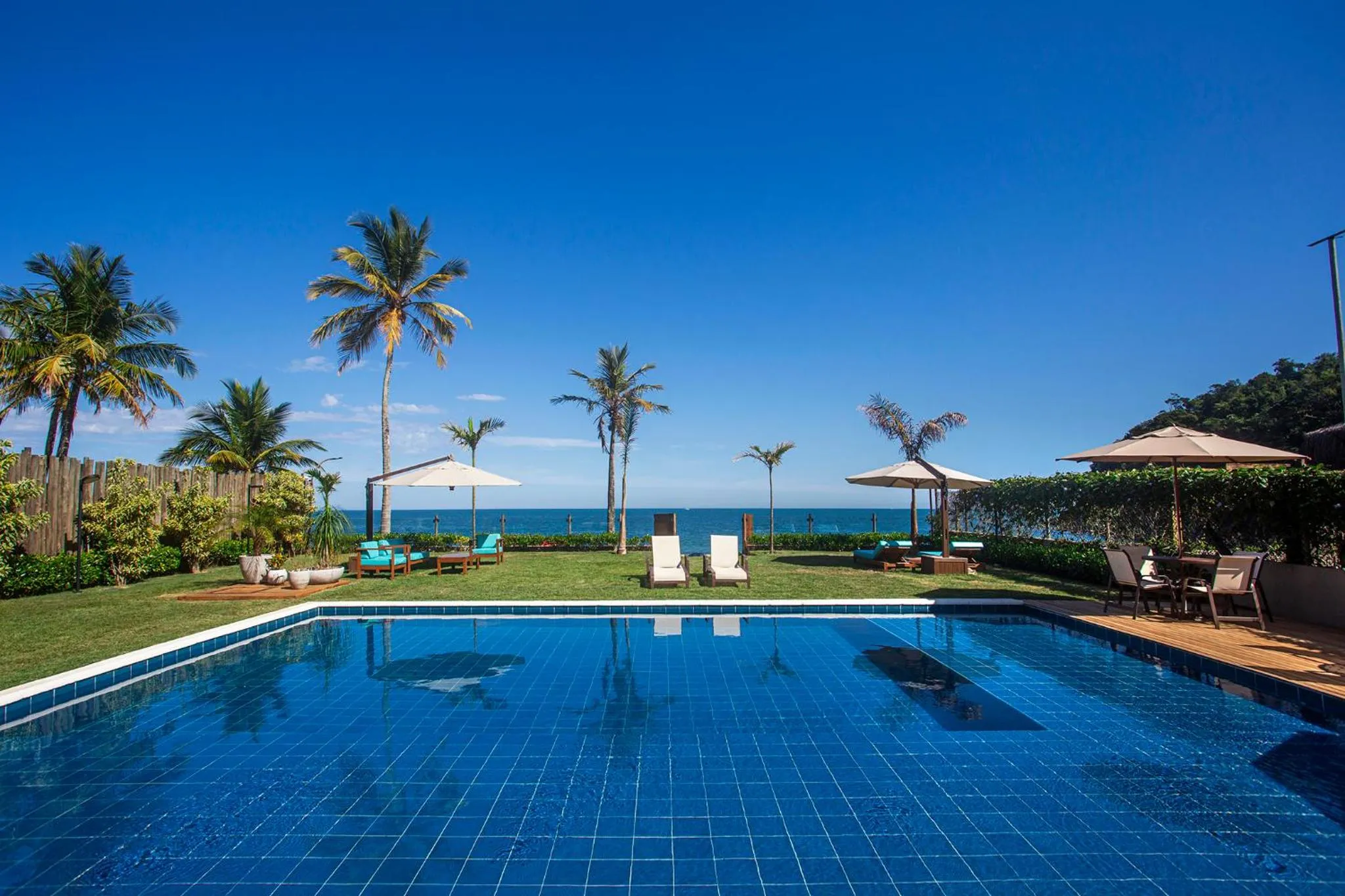 Pool view in Residencial Marina Del Sol