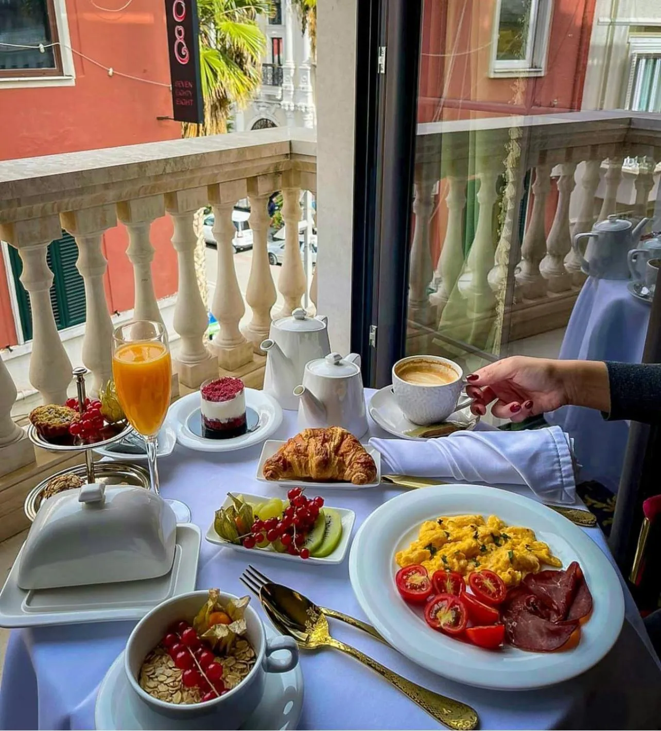 Breakfast in Envy Hotel