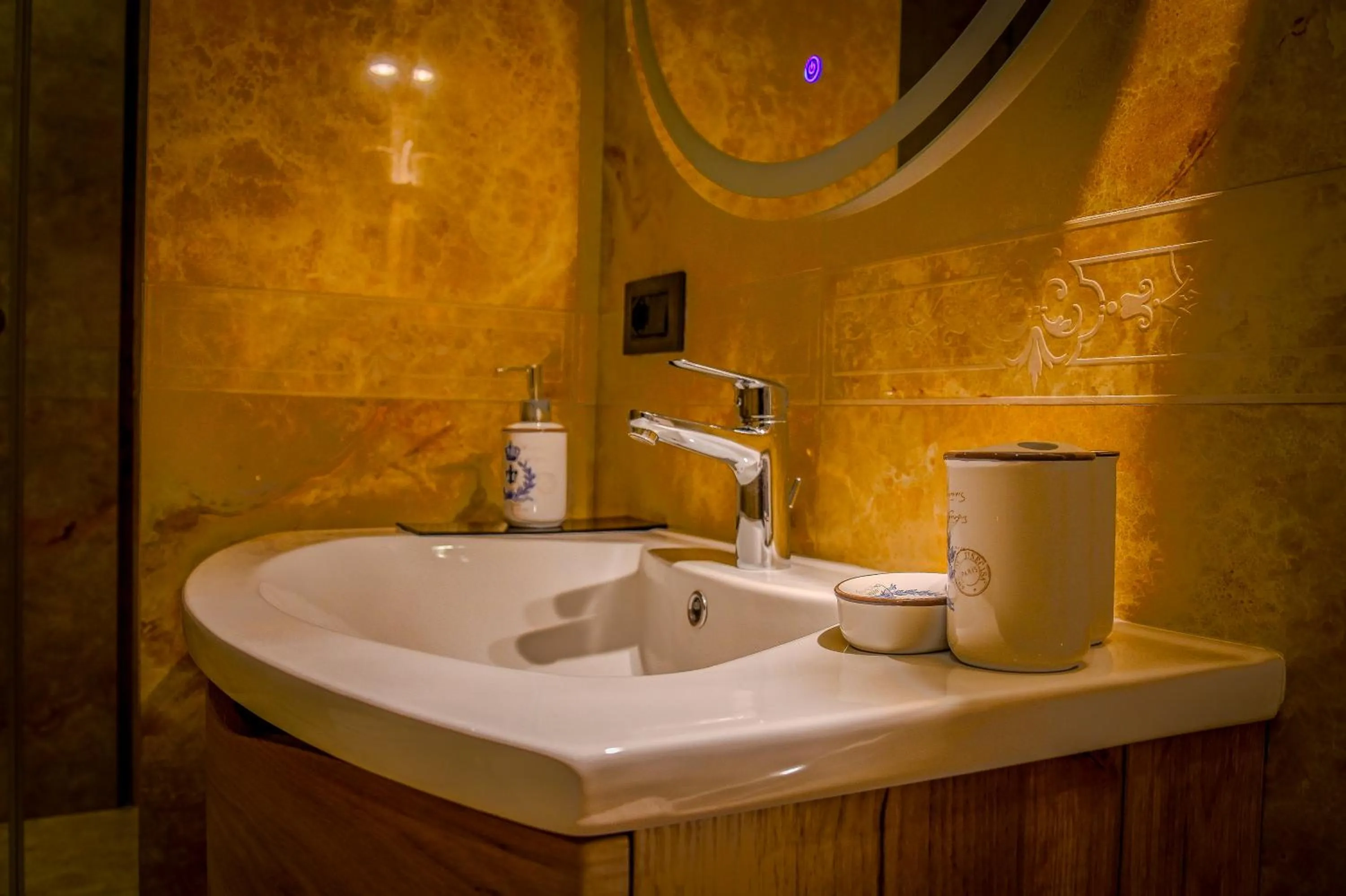 Bathroom in Envy Hotel