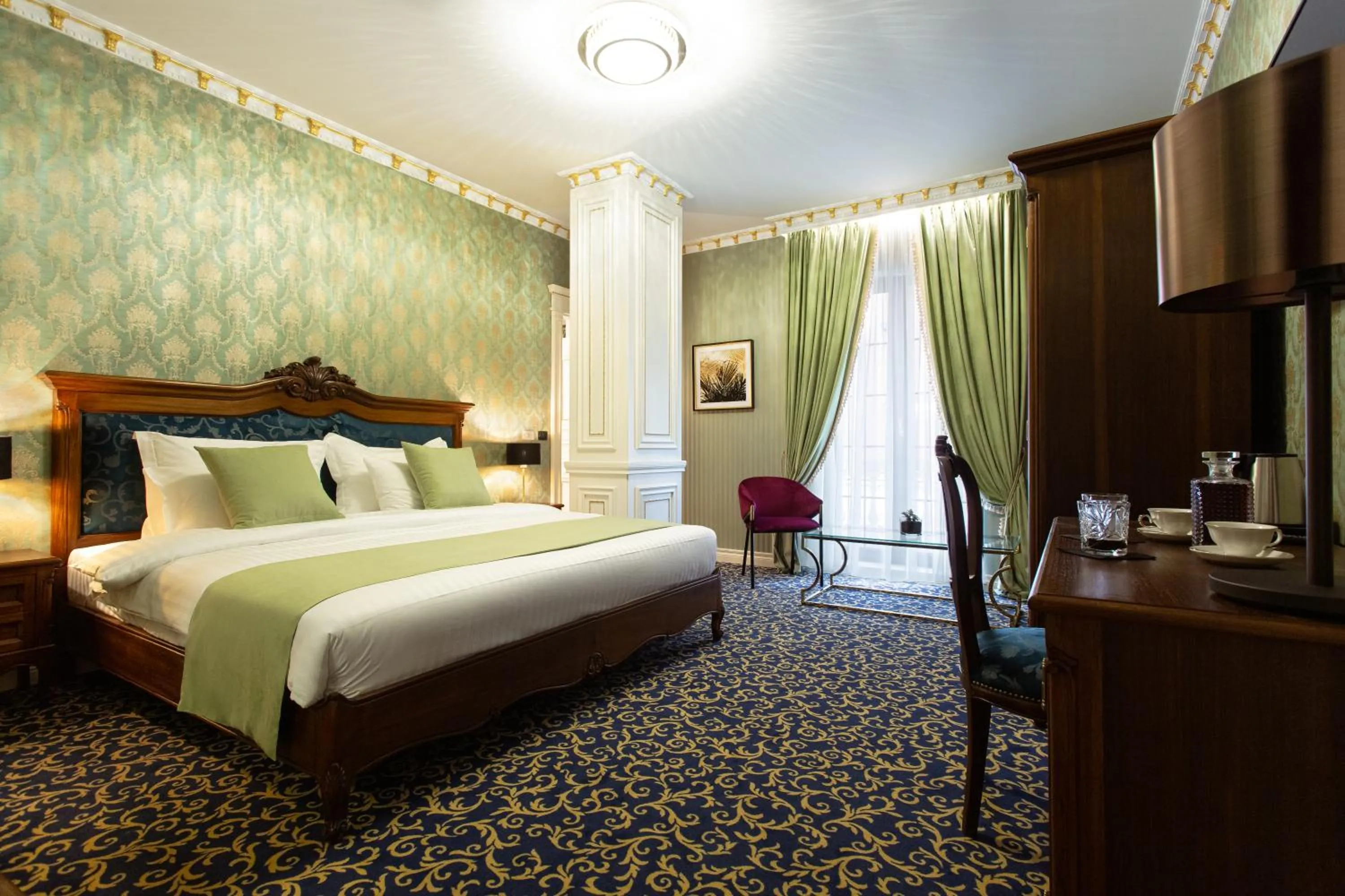 Photo of the whole room in Envy Hotel