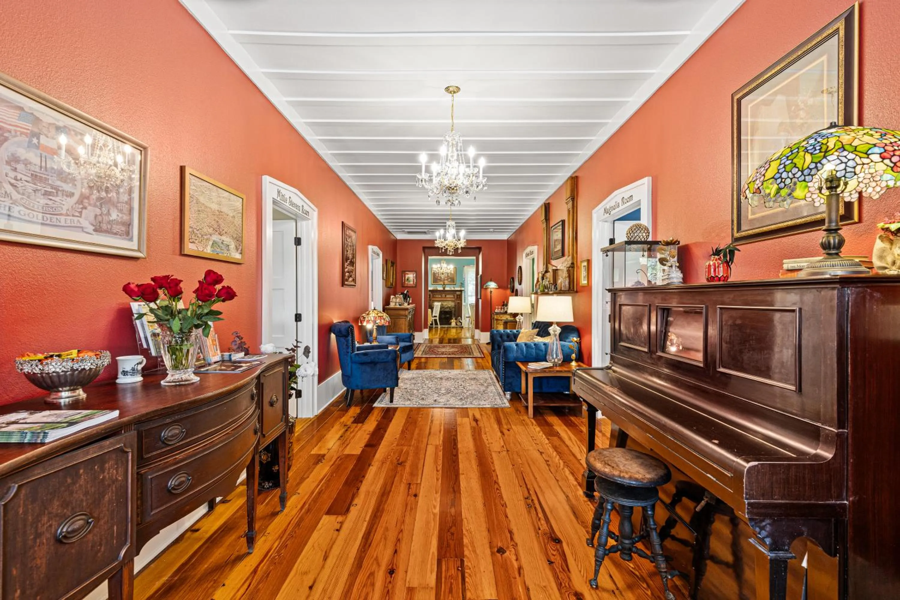 Internal: Not applicable to any particular room in The Steamboat Inn