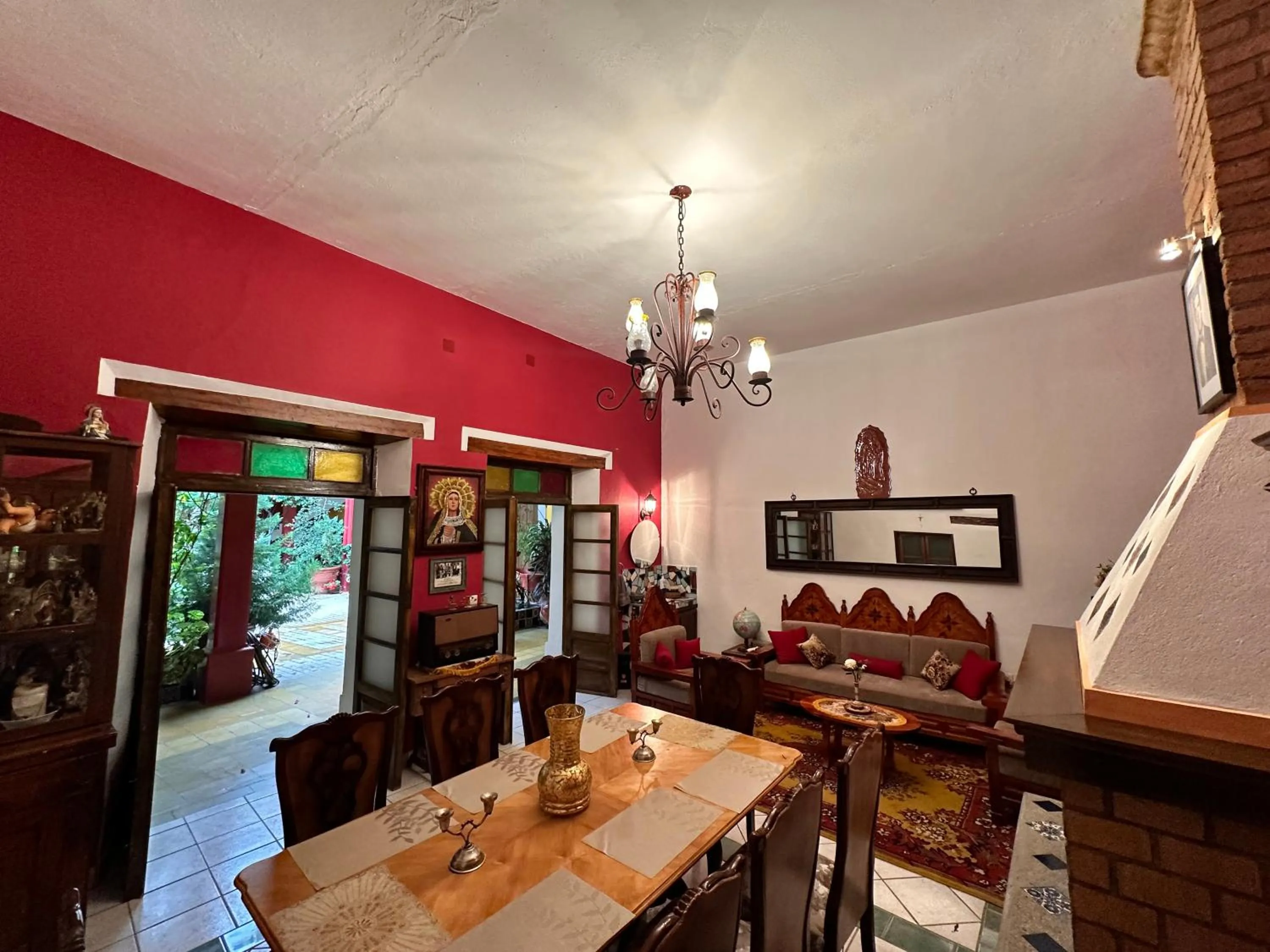 Communal lounge/ TV room in Copa de Oro Hotel Boutique