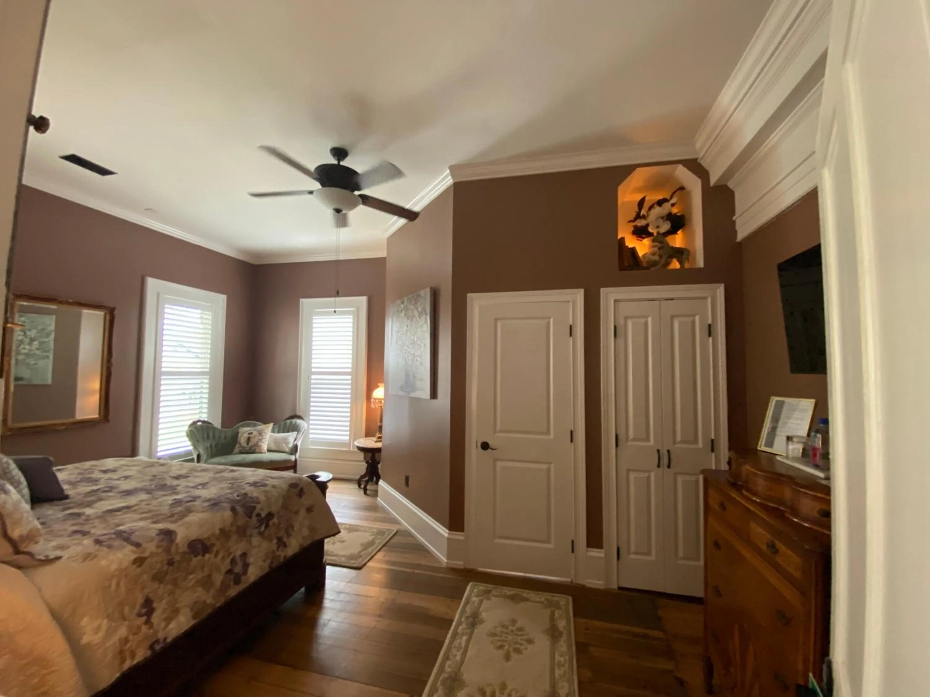 Photo of the whole room, Bed in Belle Louise Historic Bed & Breakfast