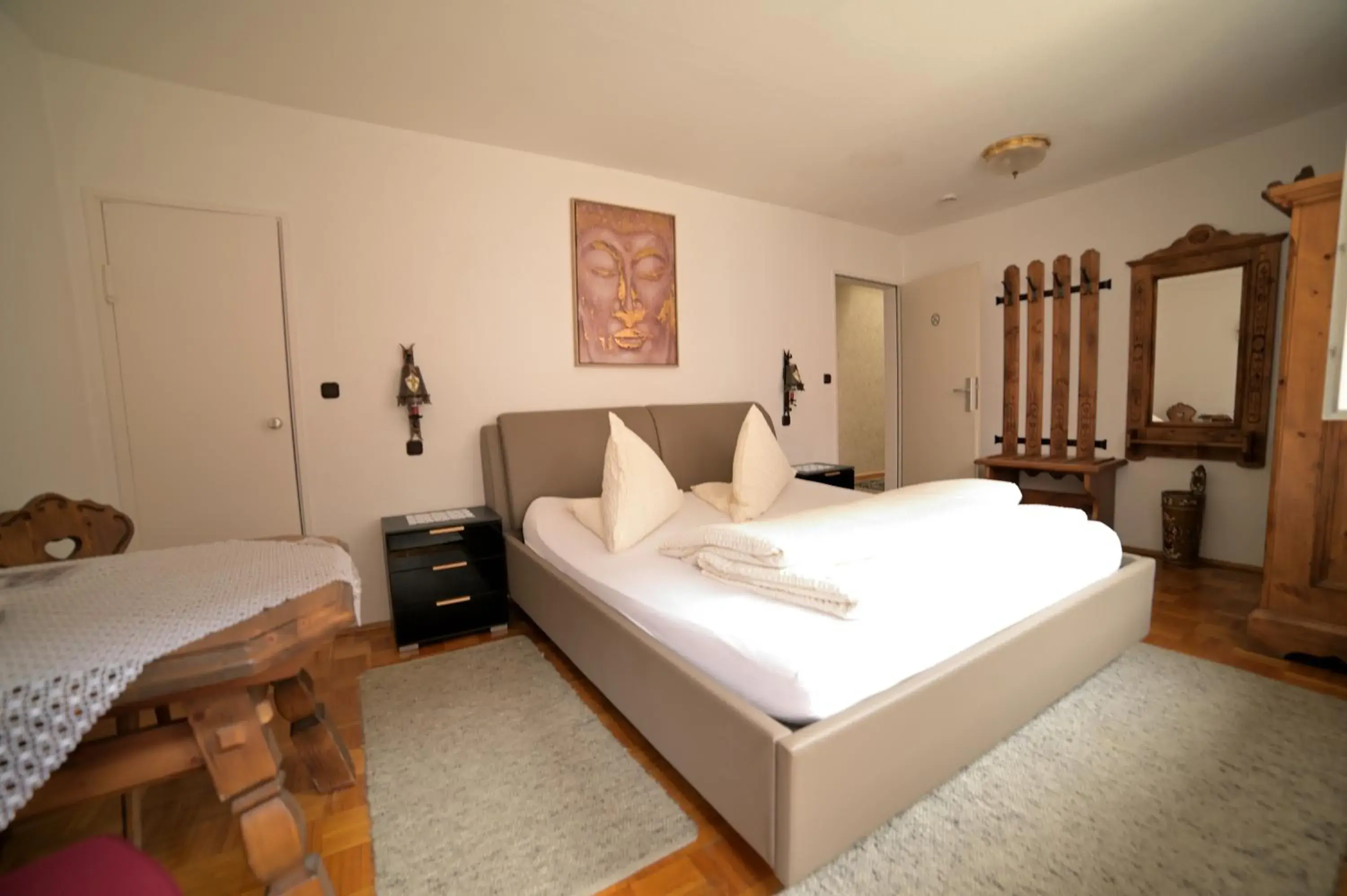 Comfort Double Room in Hotel Zrenners GARNI Comfort Double Room in Hotel Zrenners GARNI