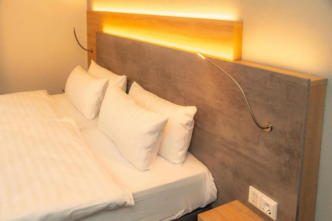 Bed in Hotel Schwarzes Ross