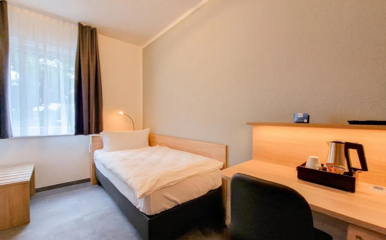 Bed in Hotel Schwarzes Ross