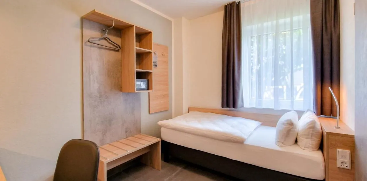 Bed in Hotel Schwarzes Ross