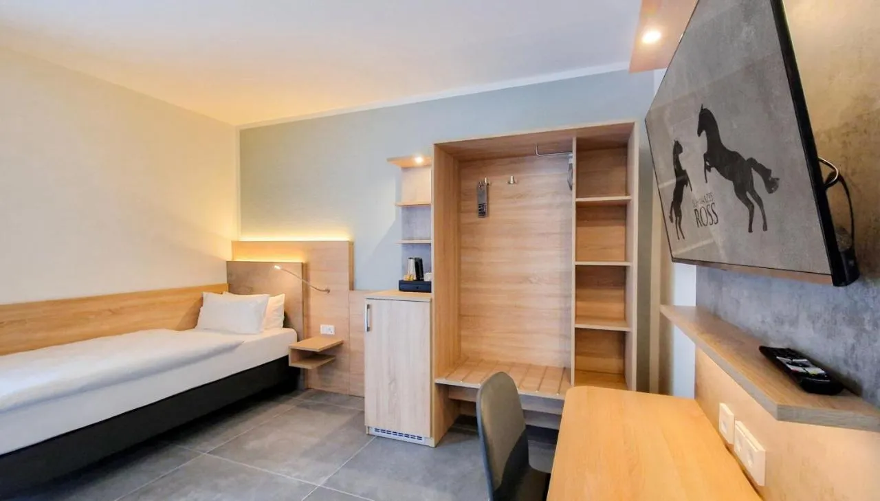 Bed in Hotel Schwarzes Ross