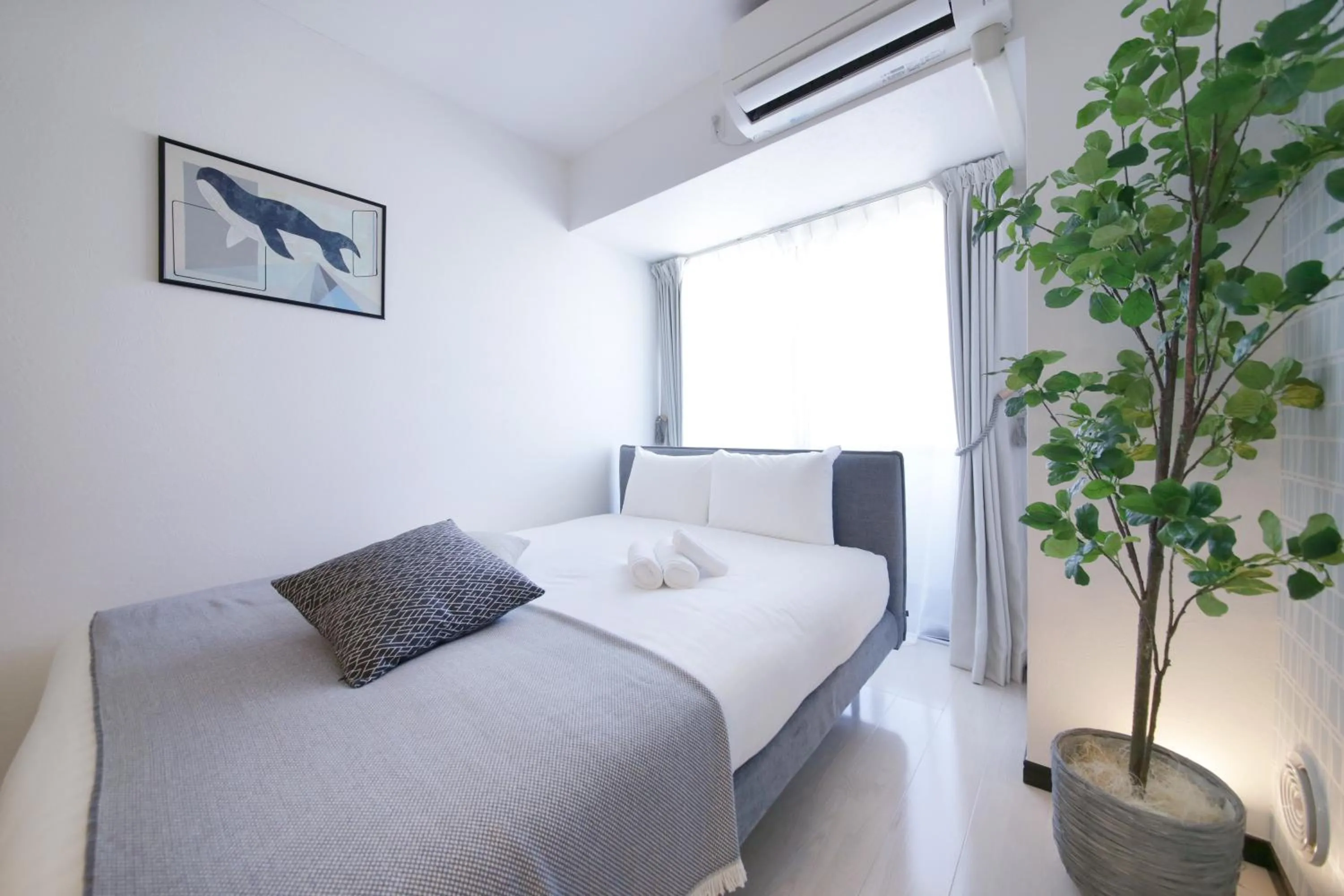 Bed in Green Sea Oshiage