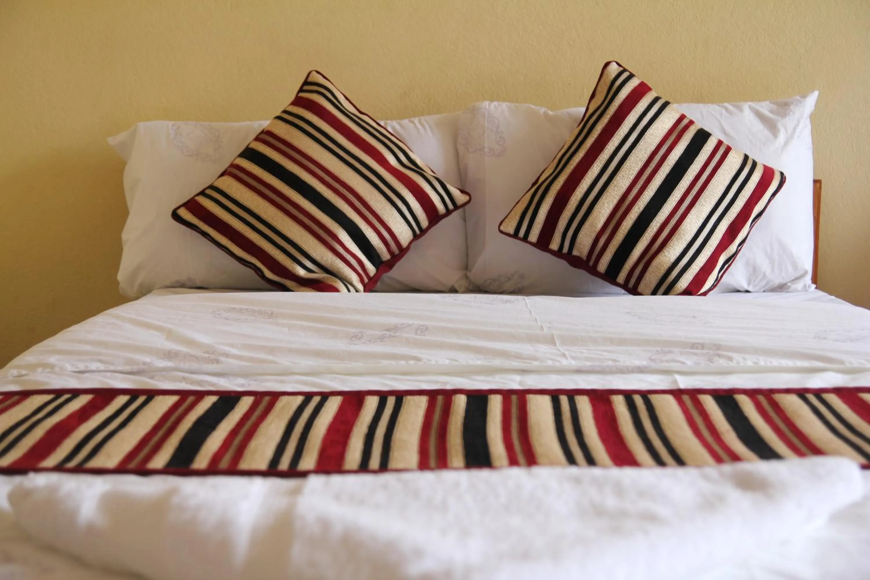 Bed in Hotel Yala Peak