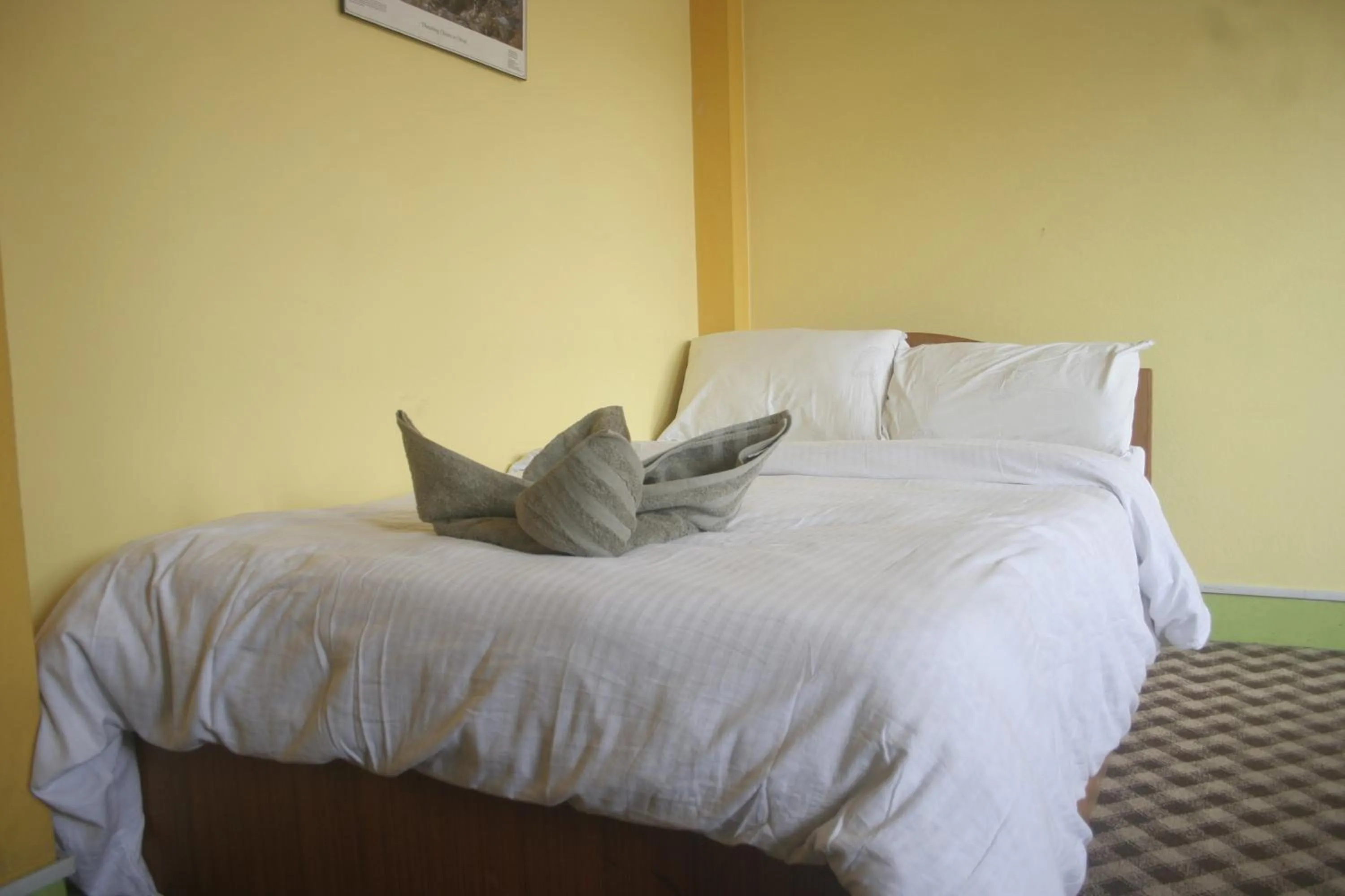 Bedroom, Bed in Hotel Yala Peak