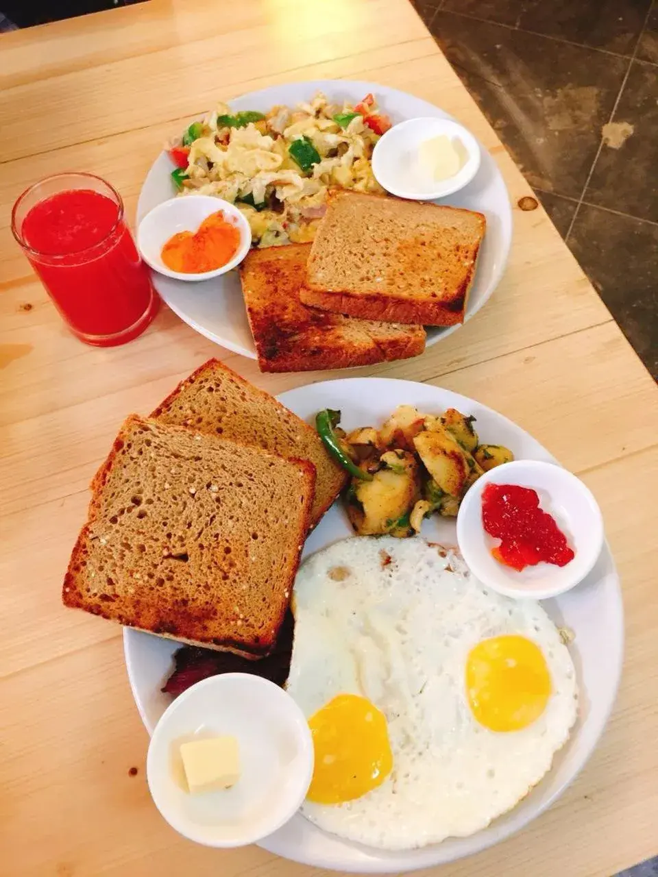 Food and drinks in Hotel Yala Peak Food and drinks in Hotel Yala Peak