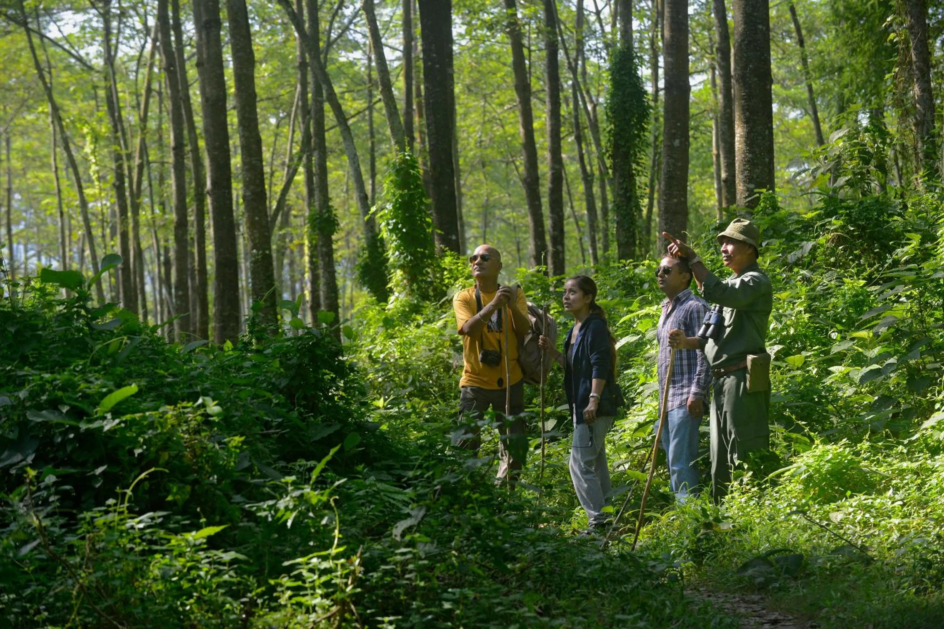 People in Barahi Jungle Lodge