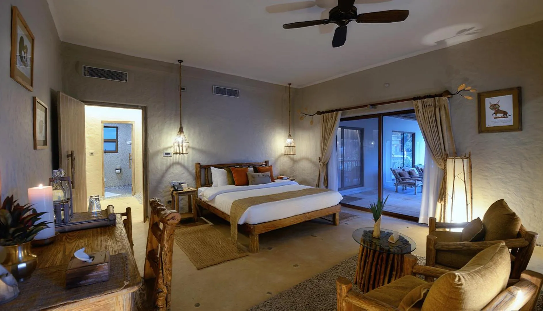 Bedroom, Bed in Barahi Jungle Lodge