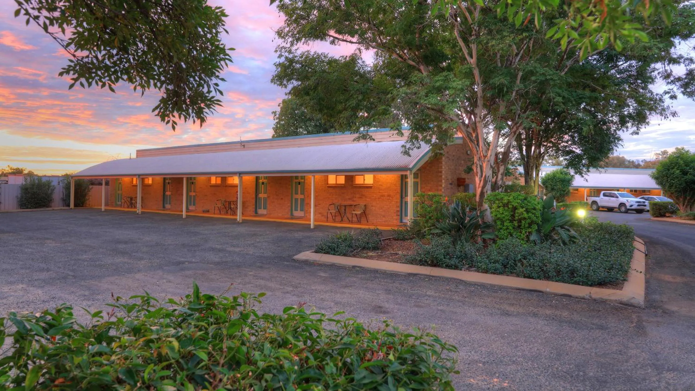 Mulga Country Motor Inn