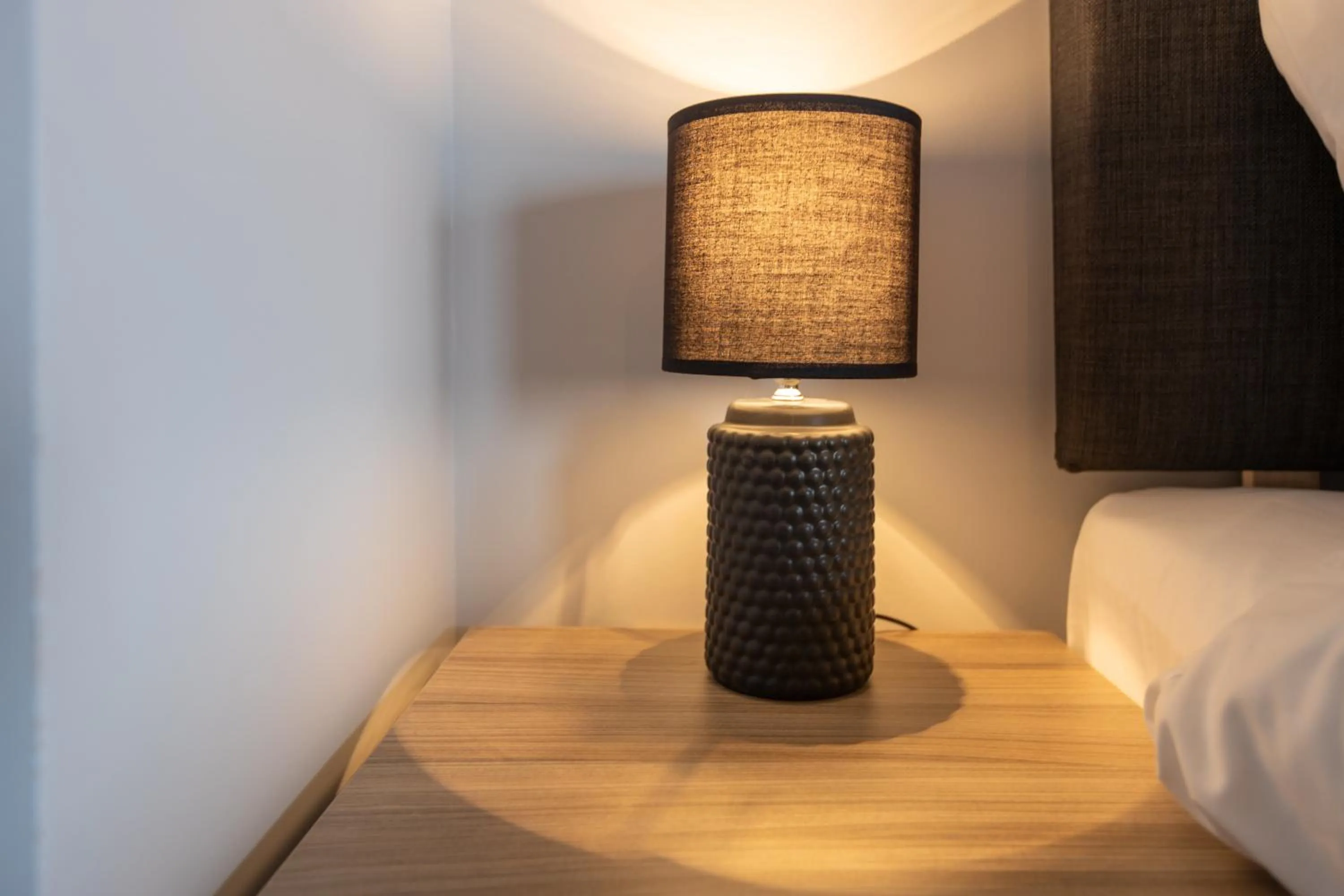 Bed in Bondgate Hotel East Midlands Airport