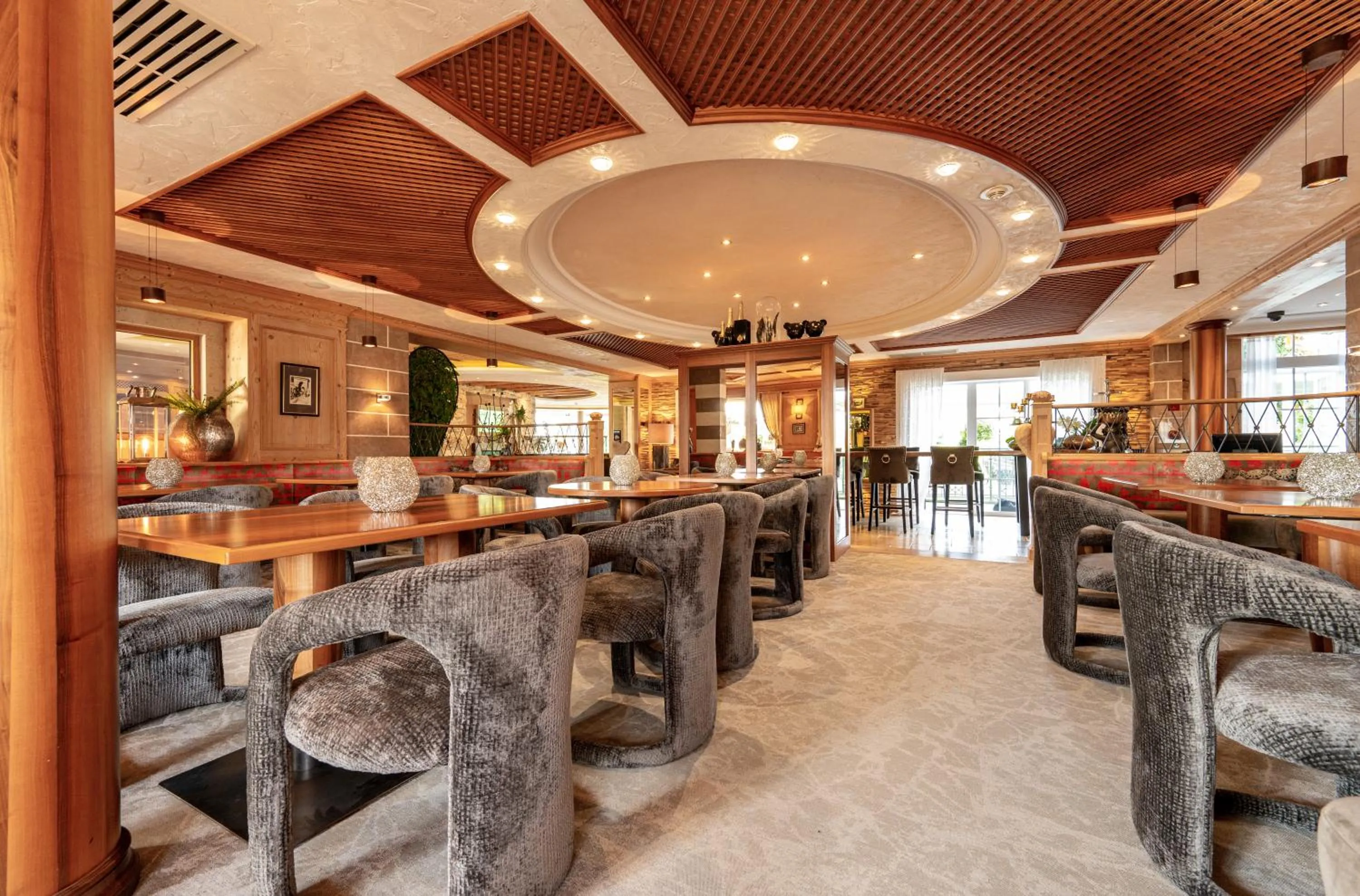 Restaurant/places to eat in Meiser SPA Resort