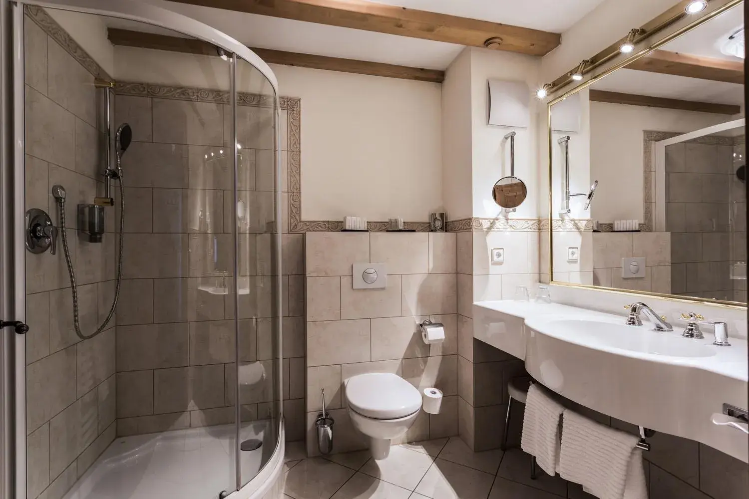 Premium Suite with Balcony - single occupancy in Meiser SPA Resort Premium Suite with Balcony - single occupancy in Meiser SPA Resort