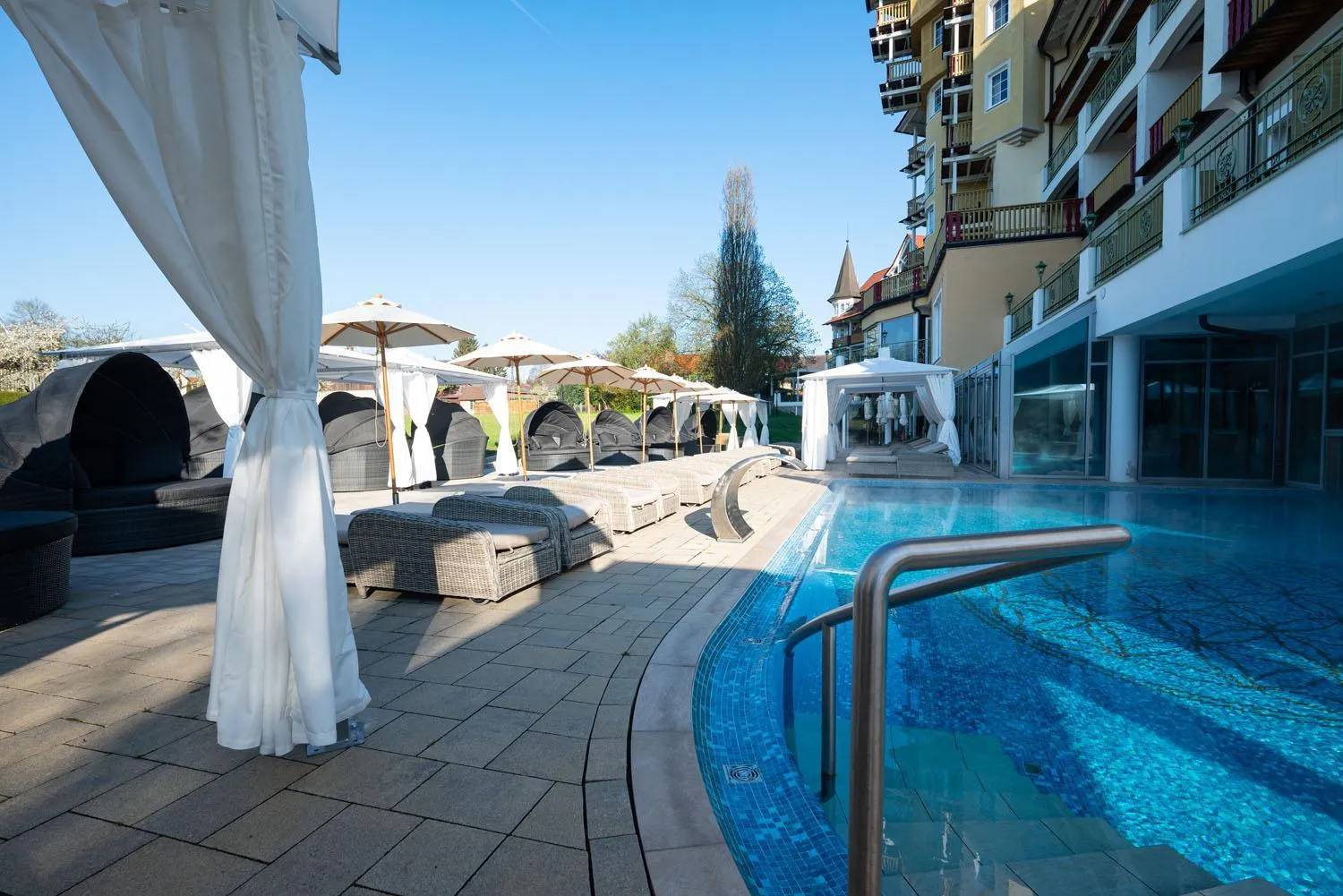 Swimming pool in Meiser SPA Resort