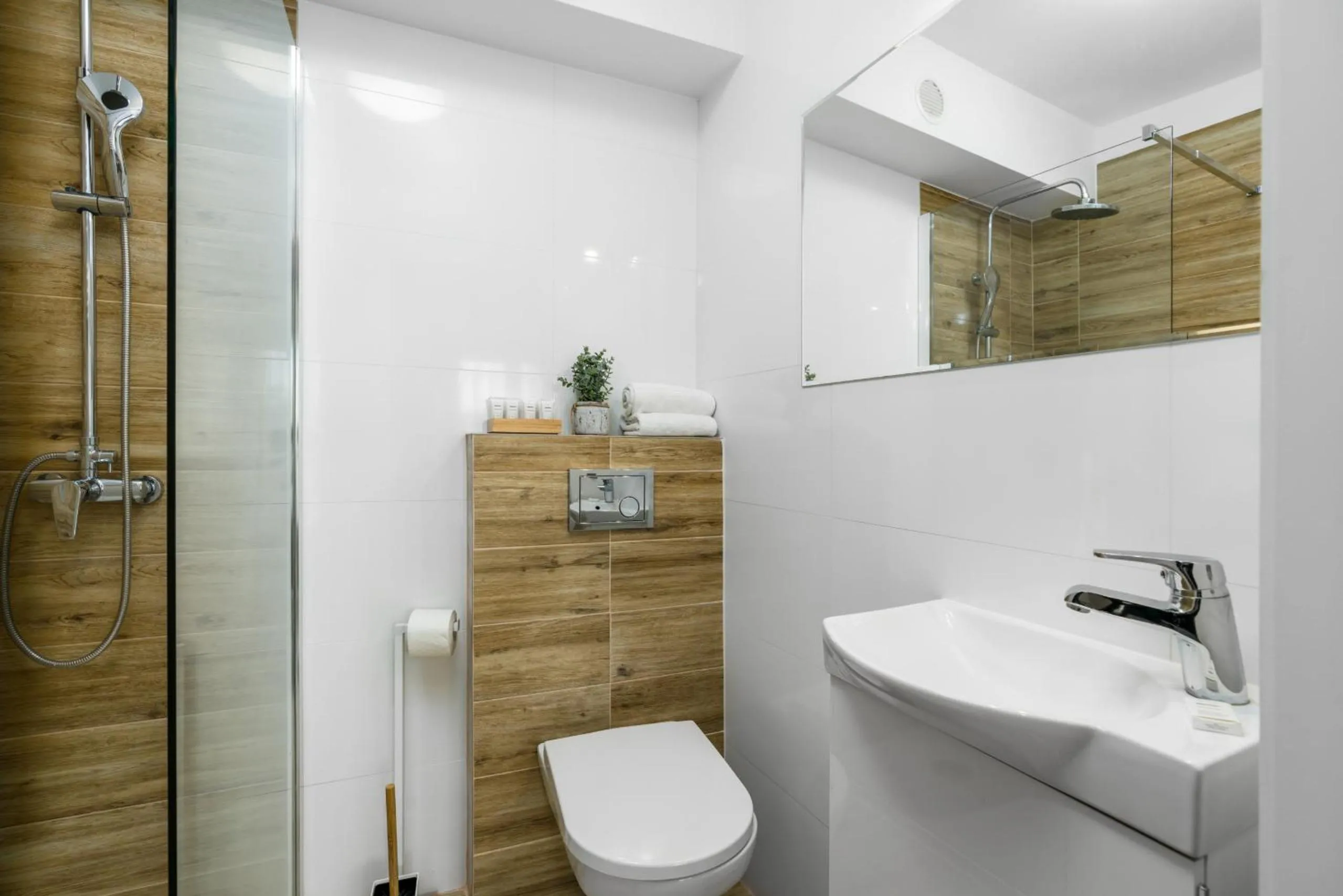 Bathroom in Apartment Poznan Park Cytadela by Noclegi Renters