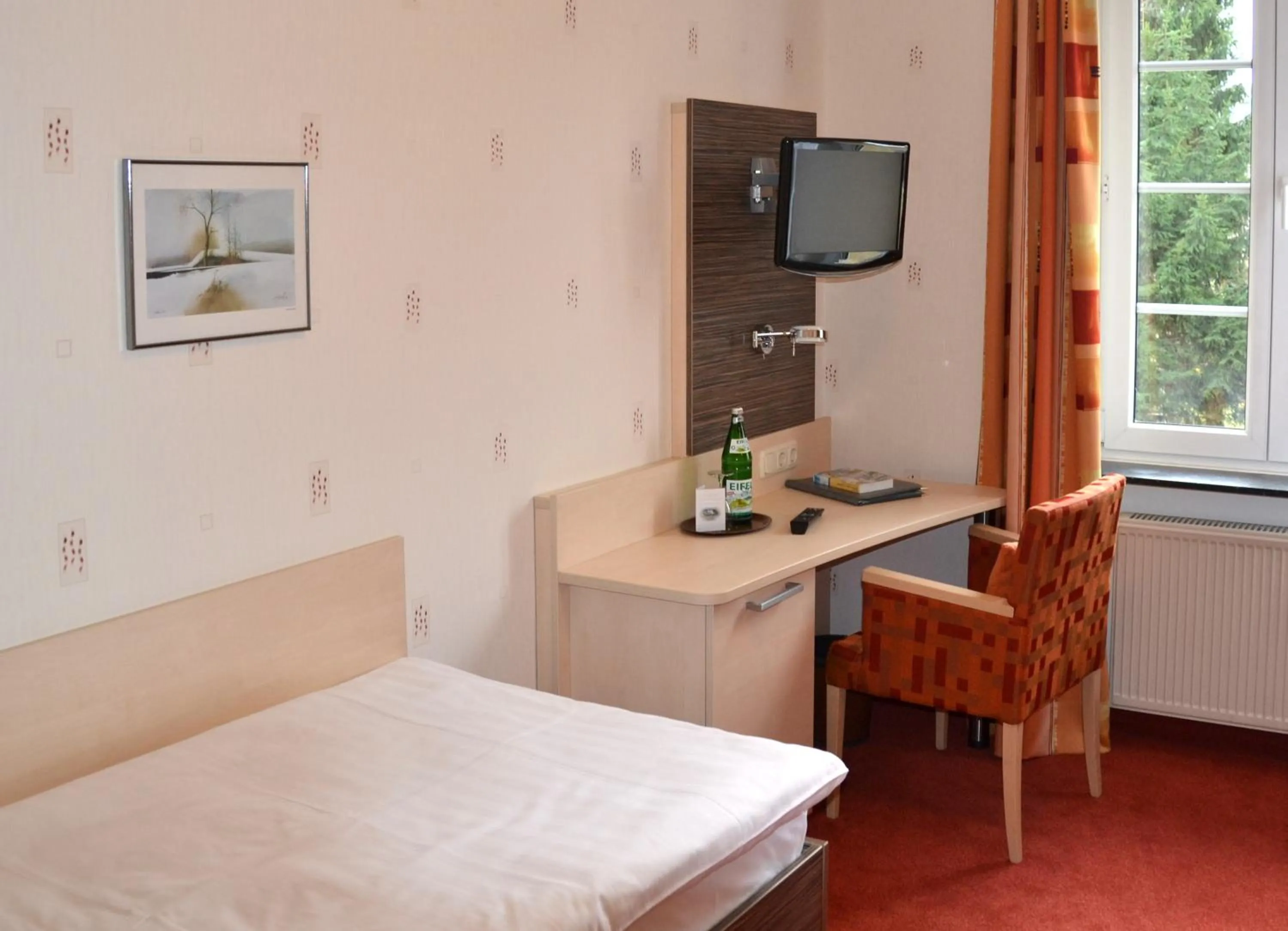 Bed in Hotel Zur Mühle