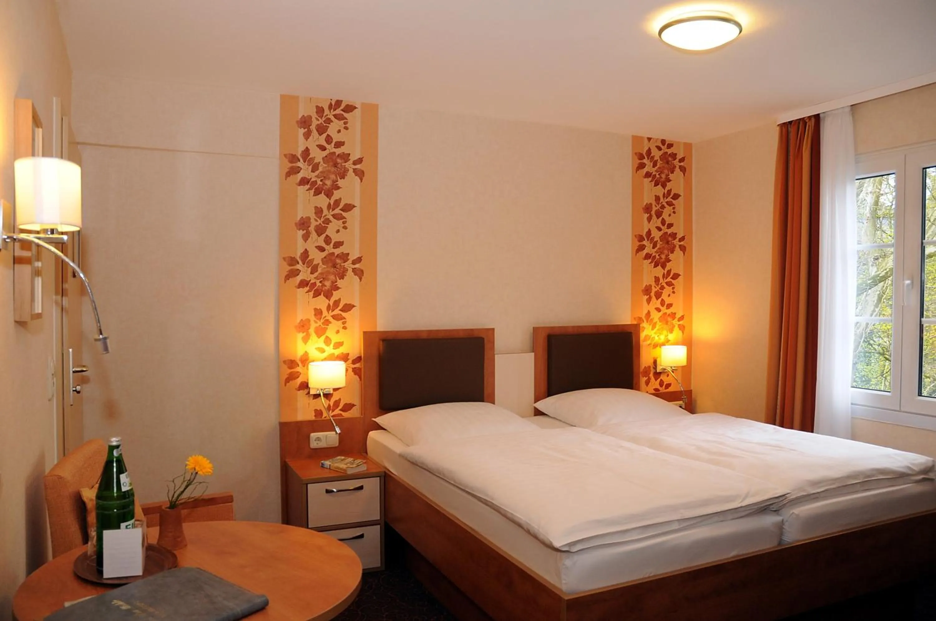 Bed in Hotel Zur Mühle