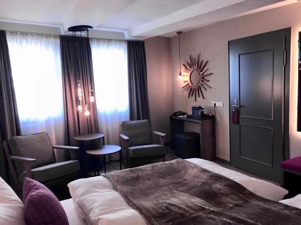 Bed in Romantisches Hotel Menzhausen