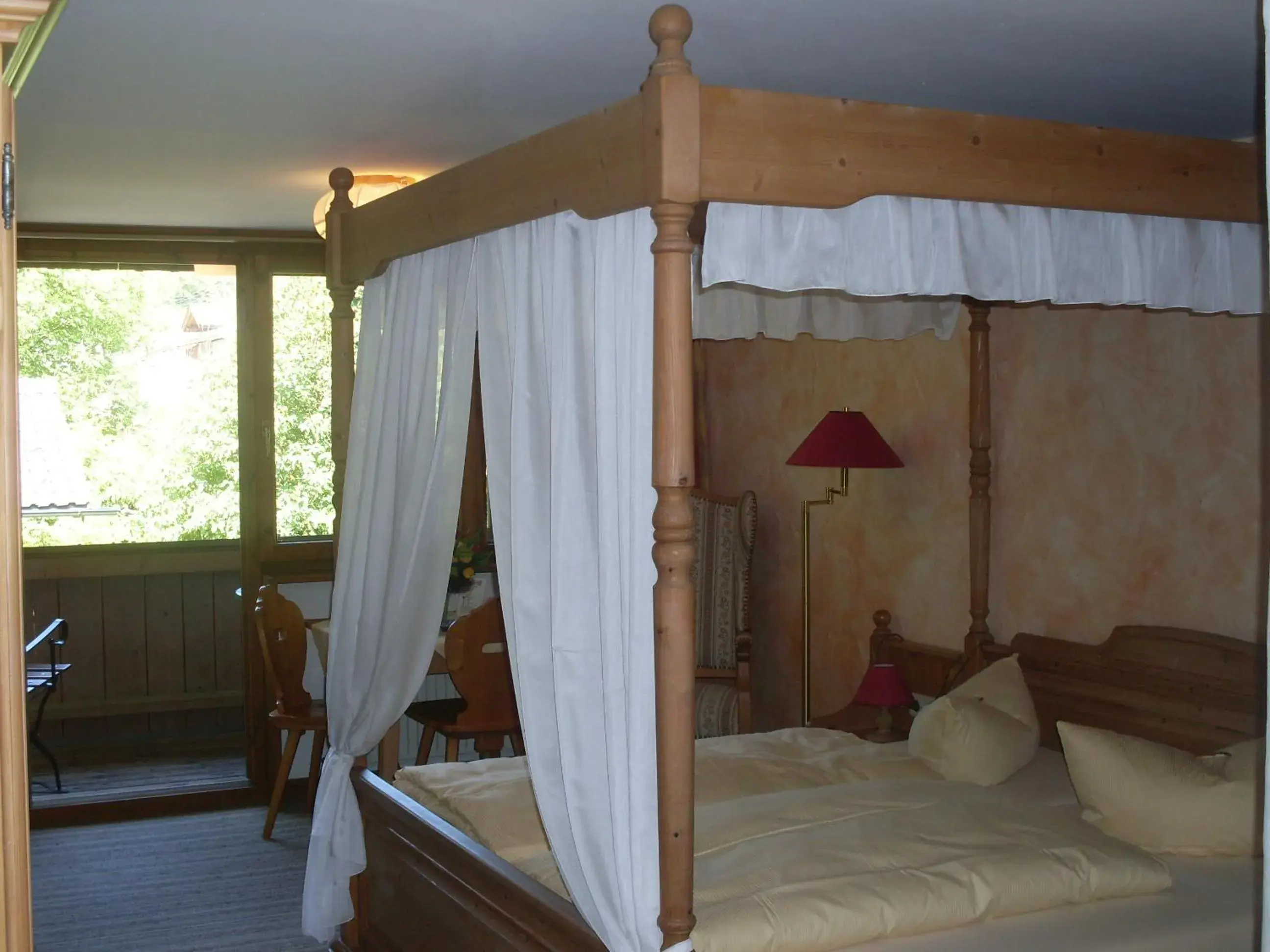 Photo of the whole room, Bed in Gasthof Ochsenwirt Photo of the whole room, Bed in Gasthof Ochsenwirt