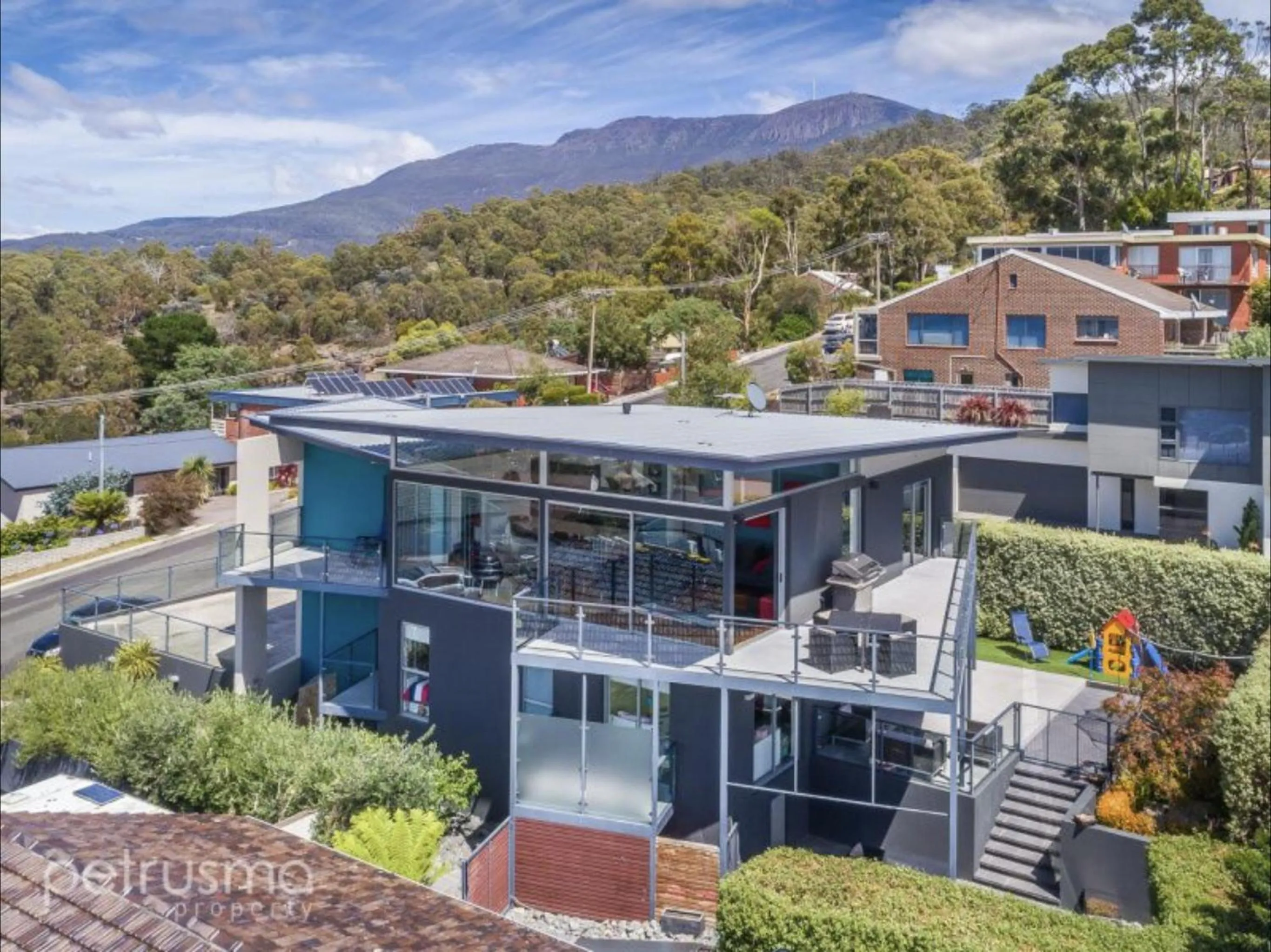 Property building in Hobart View