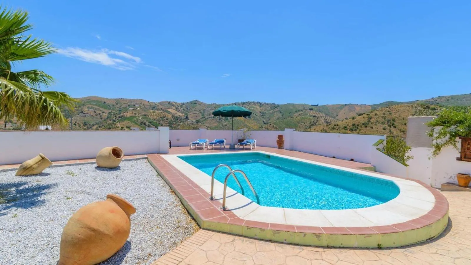 Casa Ramirez Almachar by Ruralidays