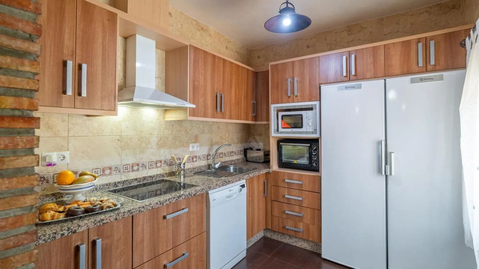 Kitchen or kitchenette in Casa Herrero El Borge by Ruralidays