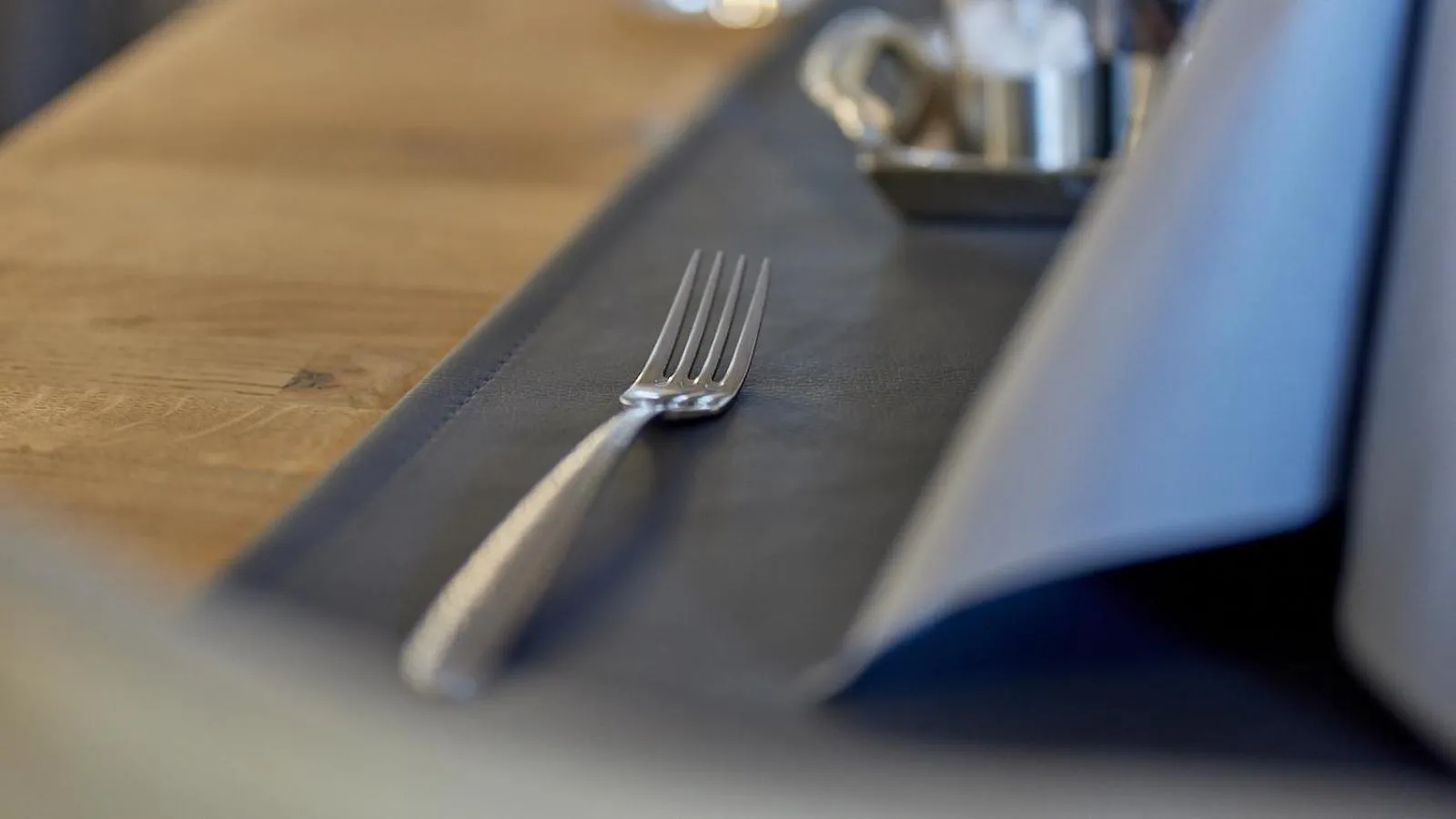 Restaurant/places to eat in Moselhotel Weinhaus Simon `Sauna`Restaurant`ELadesäule