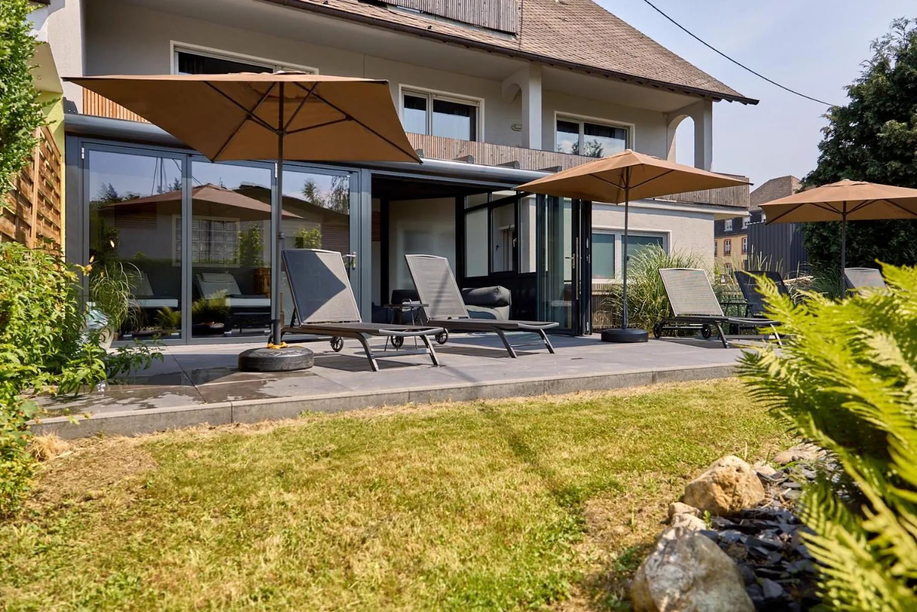 Balcony/Terrace in Moselhotel Weinhaus Simon `Sauna`Restaurant`ELadesäule