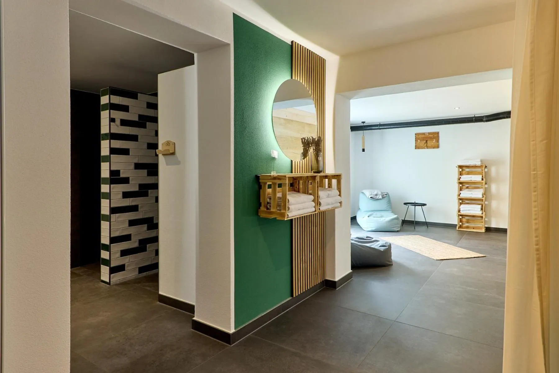 Sauna, Bed in Moselhotel Weinhaus Simon `Sauna`Restaurant`ELadesäule