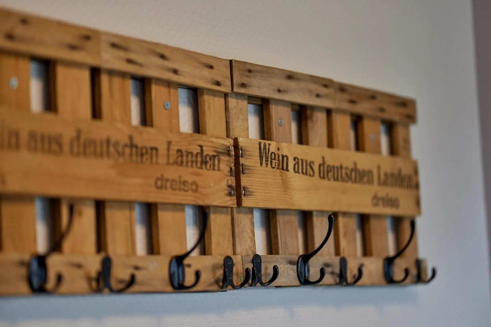 Restaurant/places to eat in Moselhotel Weinhaus Simon `Sauna`Restaurant`ELadesäule