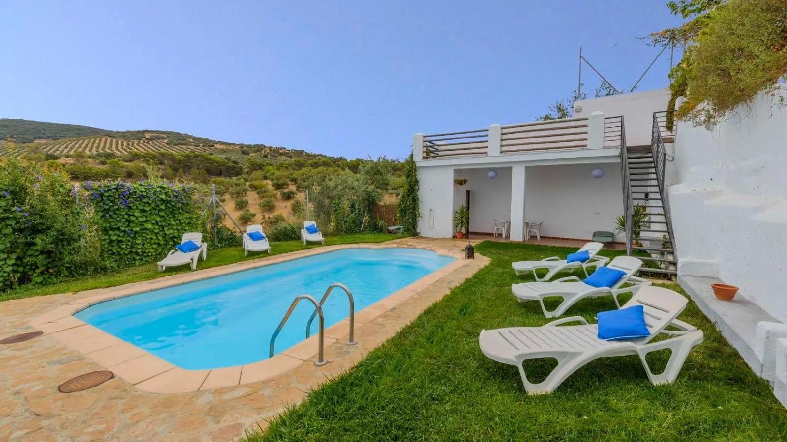 Casa Dehesa de las Casas Algarinejo by Ruralidays