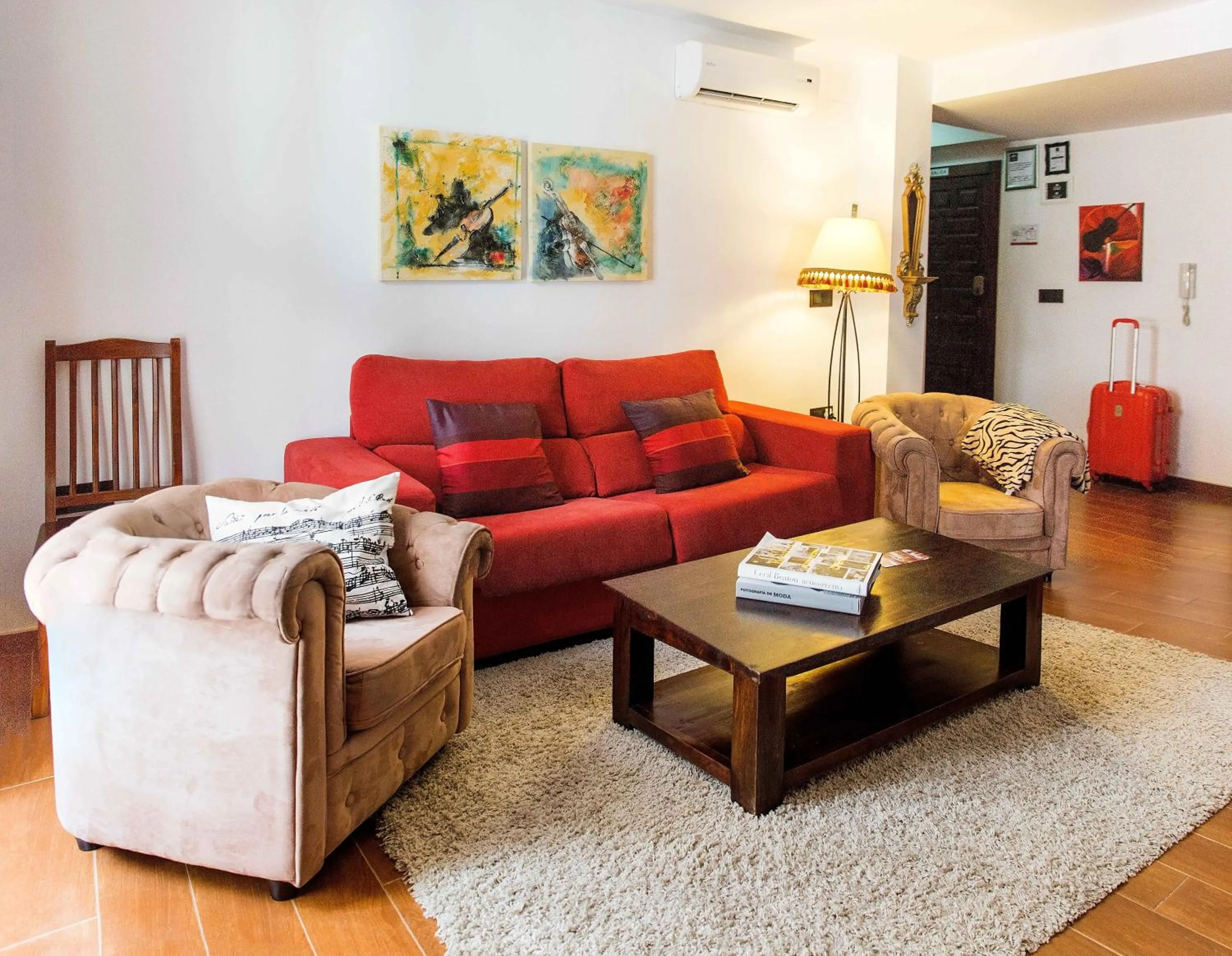Living room in La Casa del Maestro de Música