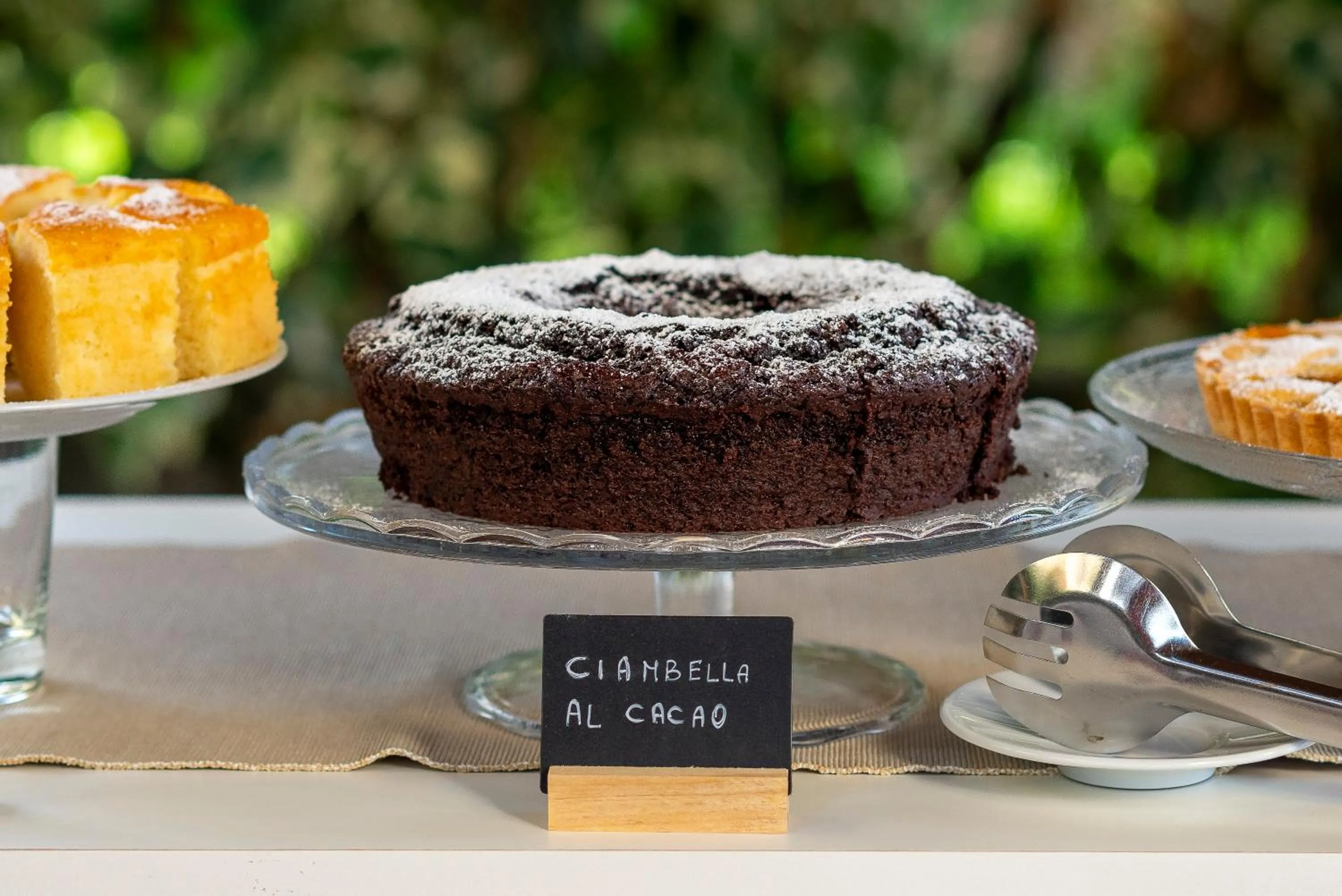 Food and drinks in Marlè Rooms