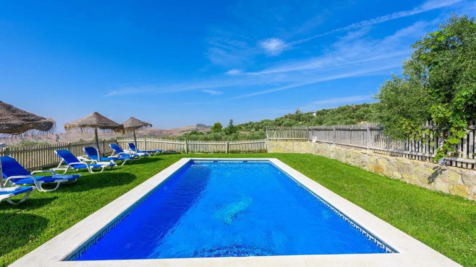 Swimming pool in Casa Francisca Antequera - La Higuera by Ruralidays