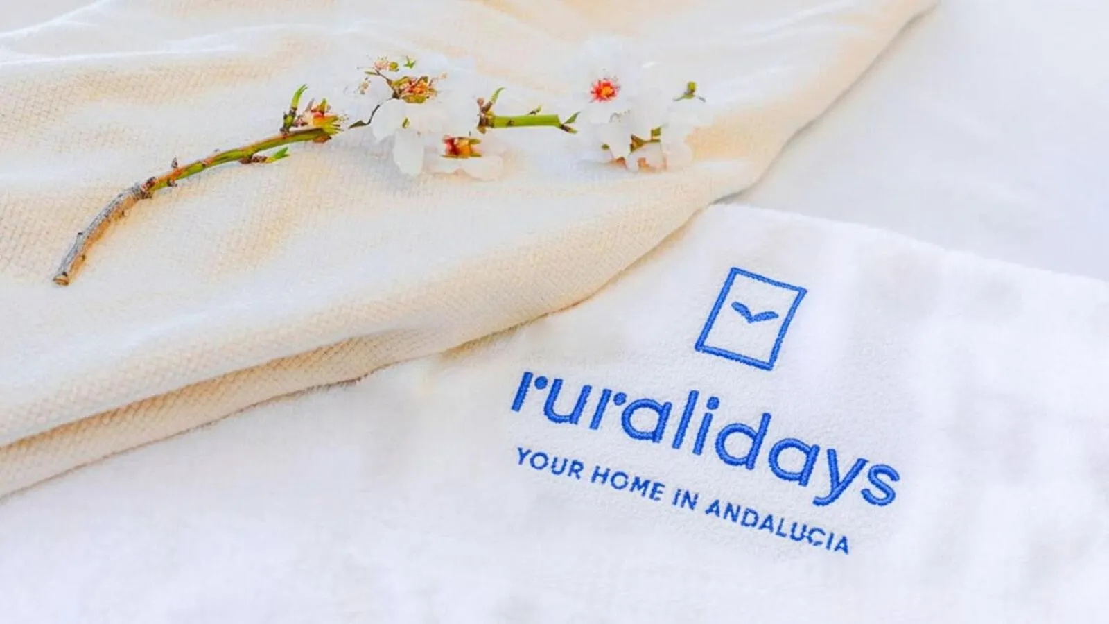 Villa Las Palmeras de Torrox by Ruralidays