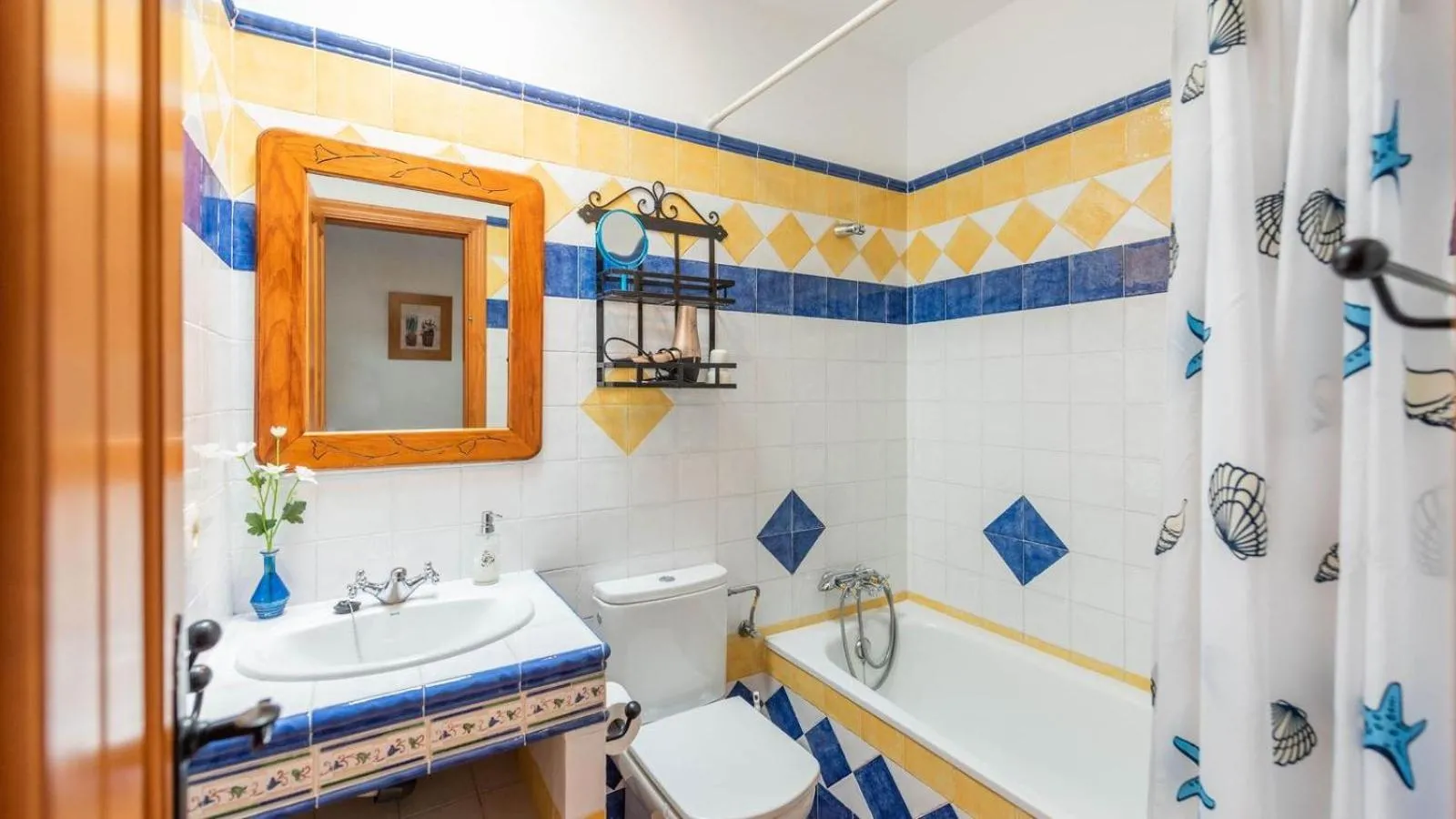 Bathroom in Casa Cuatro Caminos Frigiliana by Ruralidays