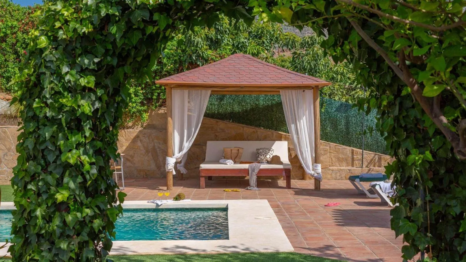 Swimming pool in Cortijo Albaricoque Frigiliana by Ruralidays